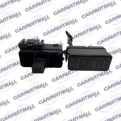 2006 INFINITI G35 3.5L V6 A/T FUSE RELAY BOX PASSIVE ENTRY W/ COVER OEM