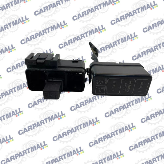 2006 INFINITI G35 3.5L V6 A/T FUSE RELAY BOX PASSIVE ENTRY W/ COVER OEM