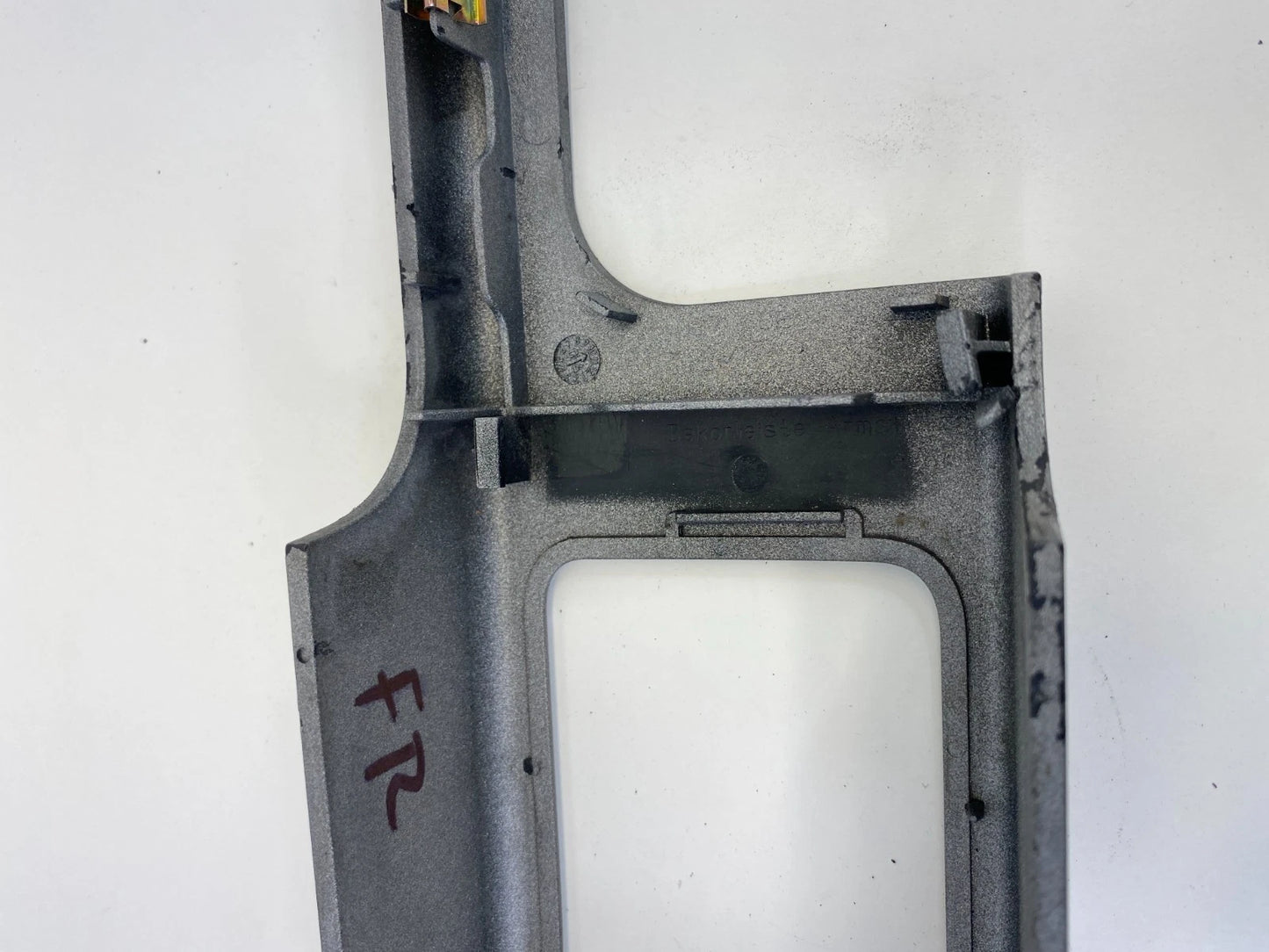 2003-2006 RANGE ROVER FRONT RIGHT SIDE INTERIOR DOOR HANDLE COVER TRIM BEZEL OEM