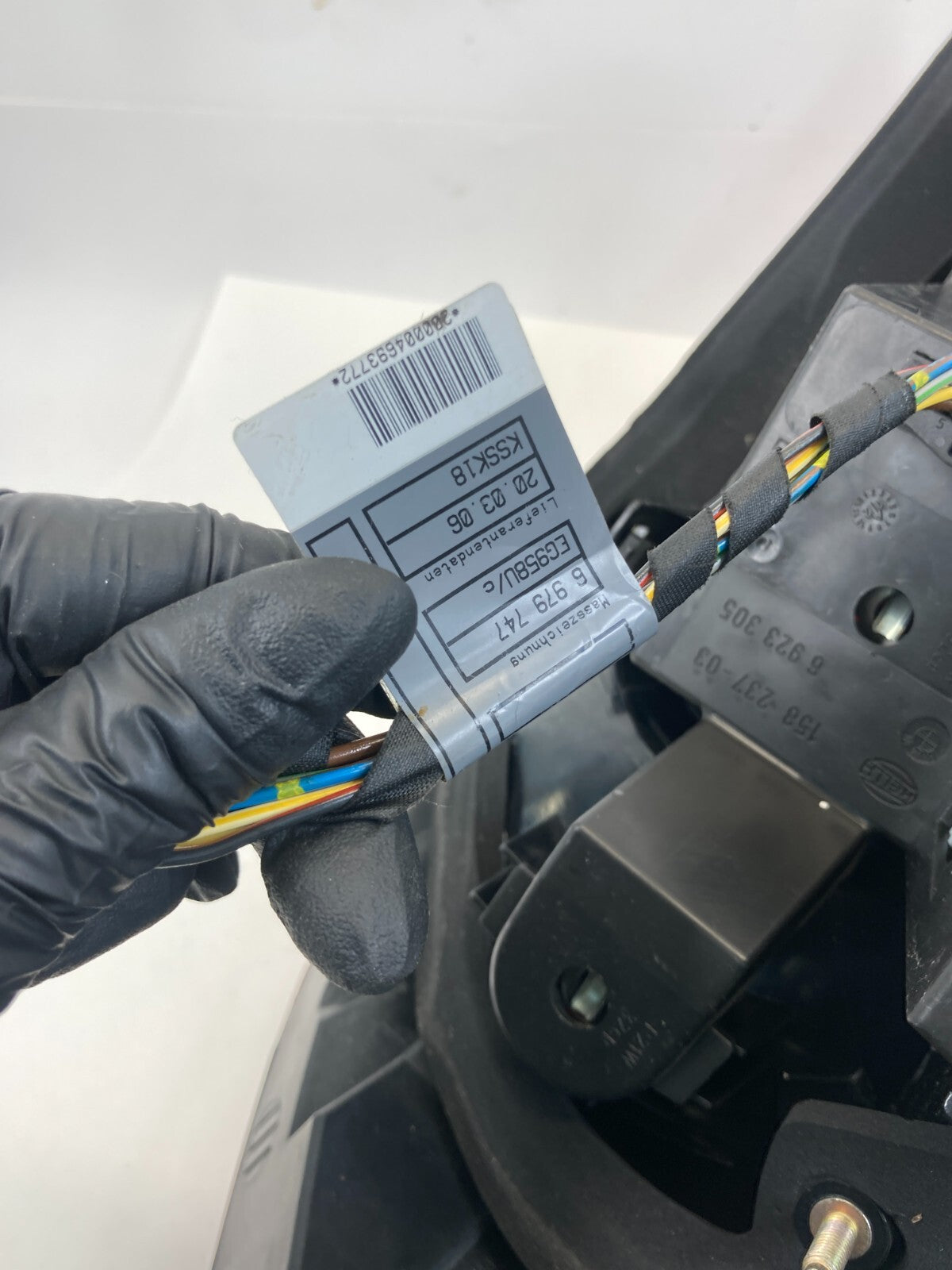 2006 2007 BMW 530xi Sedan Rear Left Driver Side Tail Light Taillight 7165739