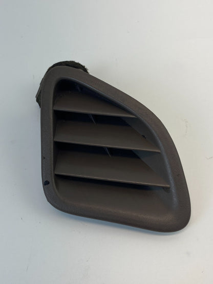 97-01 Toyota Camry Right Upper Dash AC Air Vent Defroster Grille 55962-AA010 OEM
