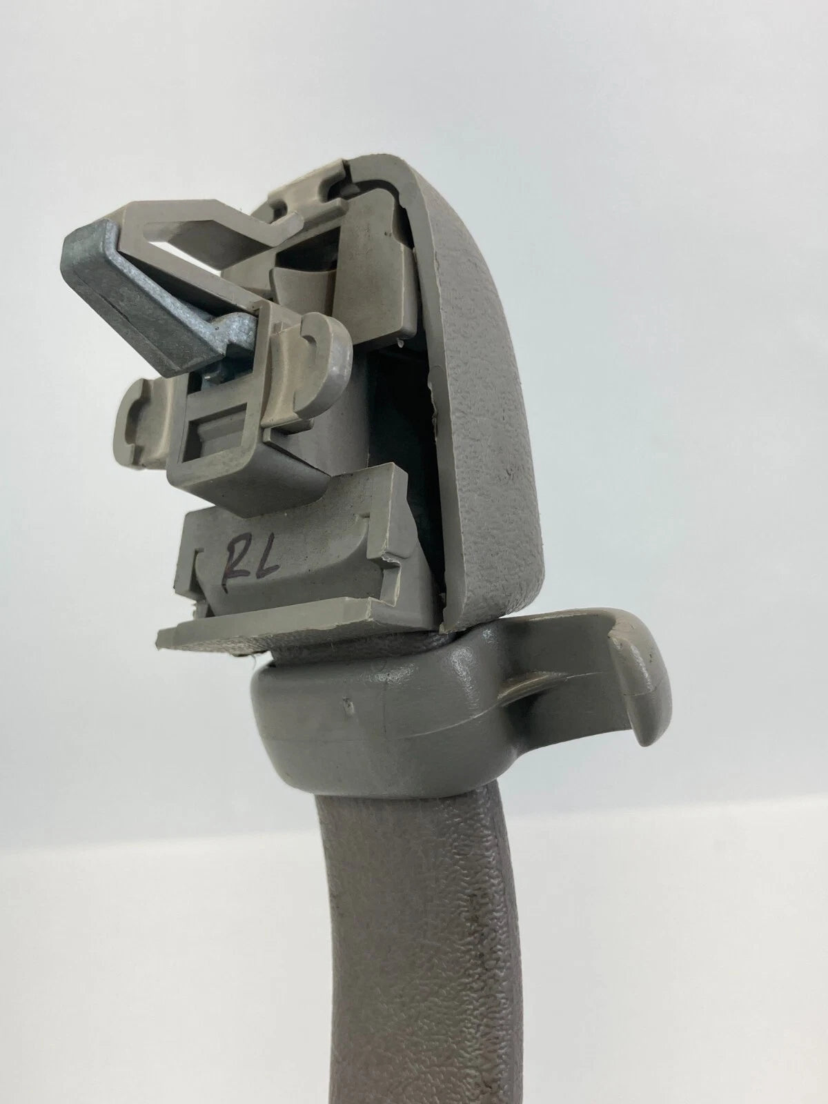 2002-2004 GMC ENVOY REAR LEFT SIDE INNER ROOF GRAB GRIP HANDLE RR LH OEM