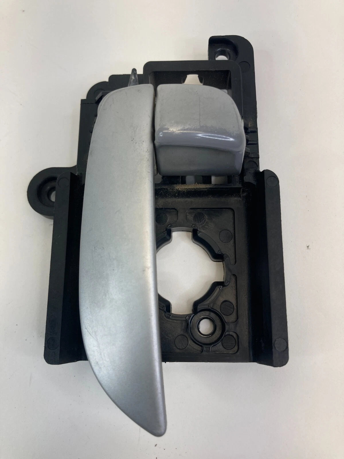 2007-2009 HYUNDAI ELANTRA SEDAN FRONT LEFT DOOR INTERIOR HANDLE 82613-HD000 OEM