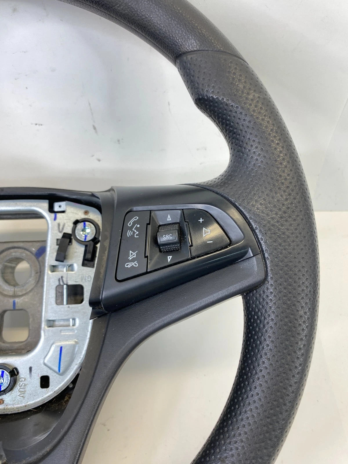 17 18 19 20 21 22 CHEVROLET TRAX A/T STEERING WHEEL W/AUDIO CONTROL SWITCH OEM