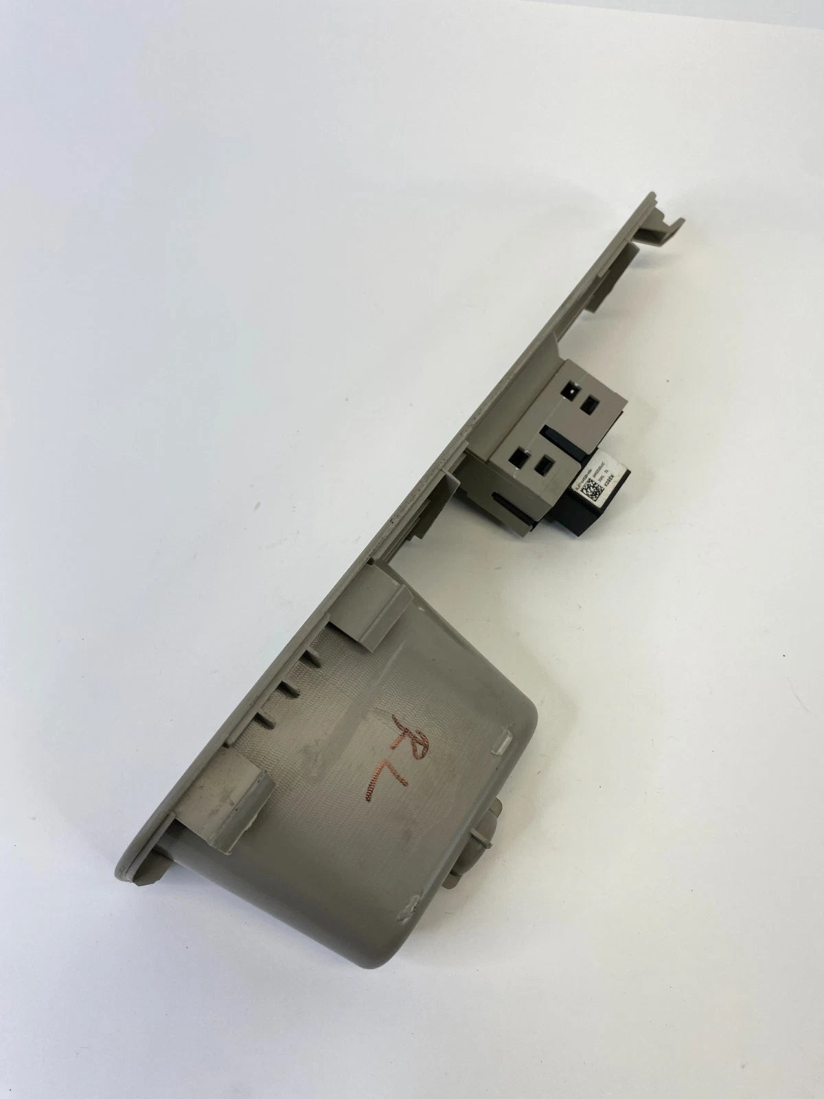 2010-2012 FORD FUSION REAR LEFT DOOR WINDOW SWITCH W/ BEZEL AE5354266B17CAW OEM