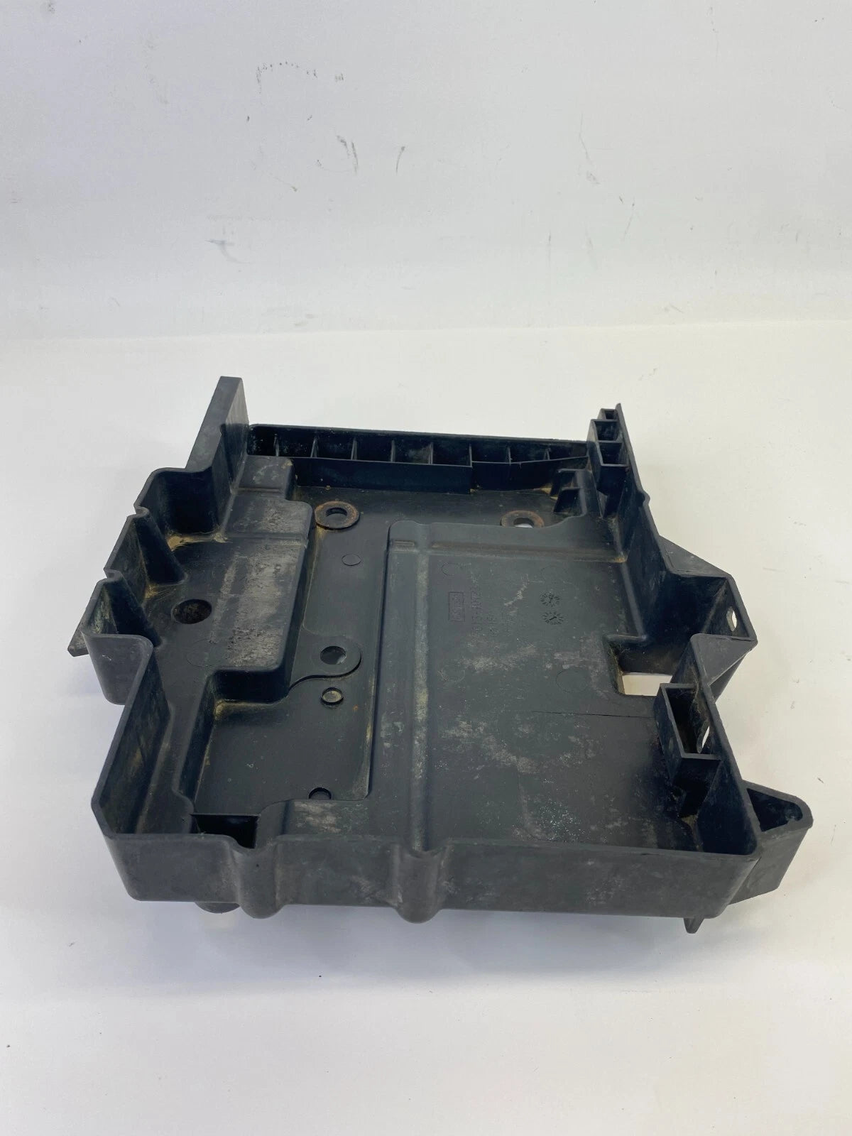 2009-2019 FORD FLEX LOWER BATTERY HOLDER HOLD DOWN TRAY PLASTIC 8G13-10723-AL
