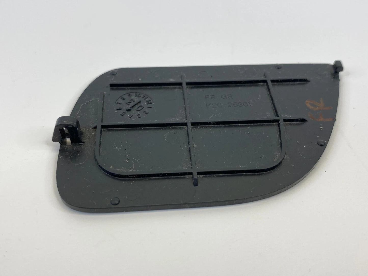03-07 HONDA ACCORD FRONT RIGHT SIDE INSIDE DOOR HANDLE SCREW COVER K20-25301 OEM