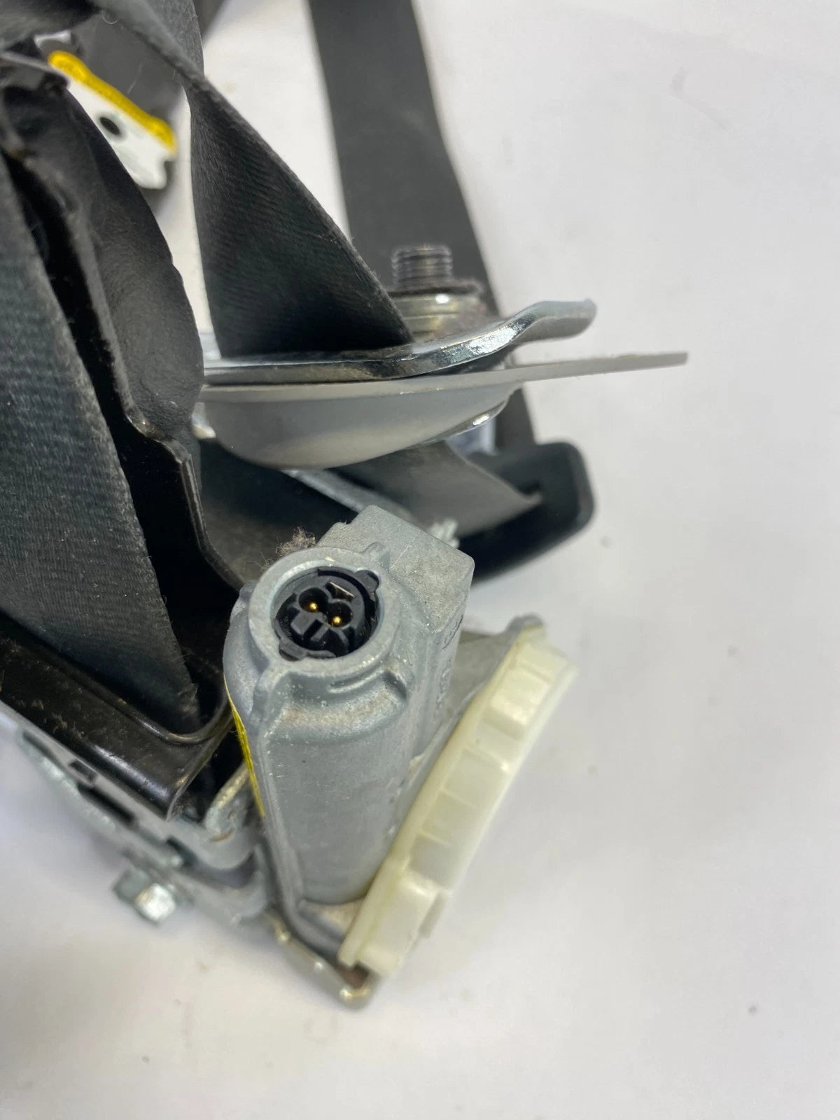 2011-2015 HYUNDAI SONATA HYBRID FRONT LEFT SEAT BELT RETRACTOR OEM 88810-4R000RY