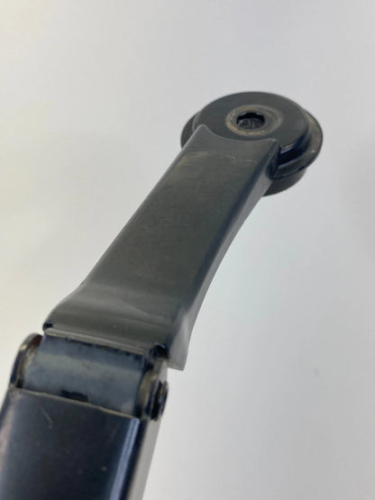 2012-2018 FORD FOCUS FRONT WINDSHIELD WIPER ARMS PAIR LEFT AND RIGHT OEM