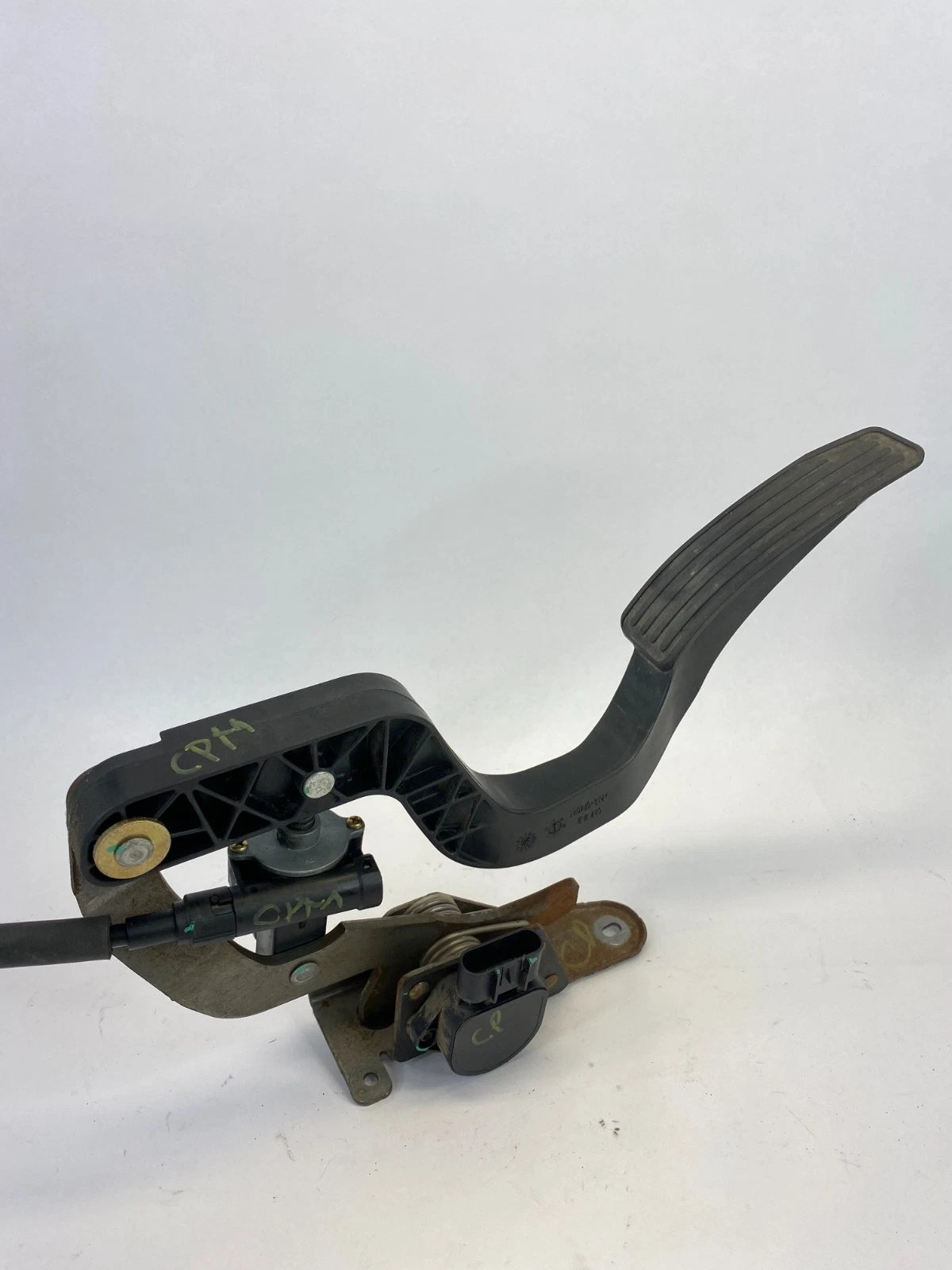 2004-2009 GMC ENVOY 4.2L 24V RWD ACCELERATOR GAS PEDAL SENSOR ASSEMBLY OEM