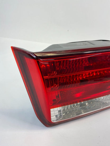 2008 Hyundai Sonata Rear Right Side Tail Light Inner Lamp Taillight 92404-0A0