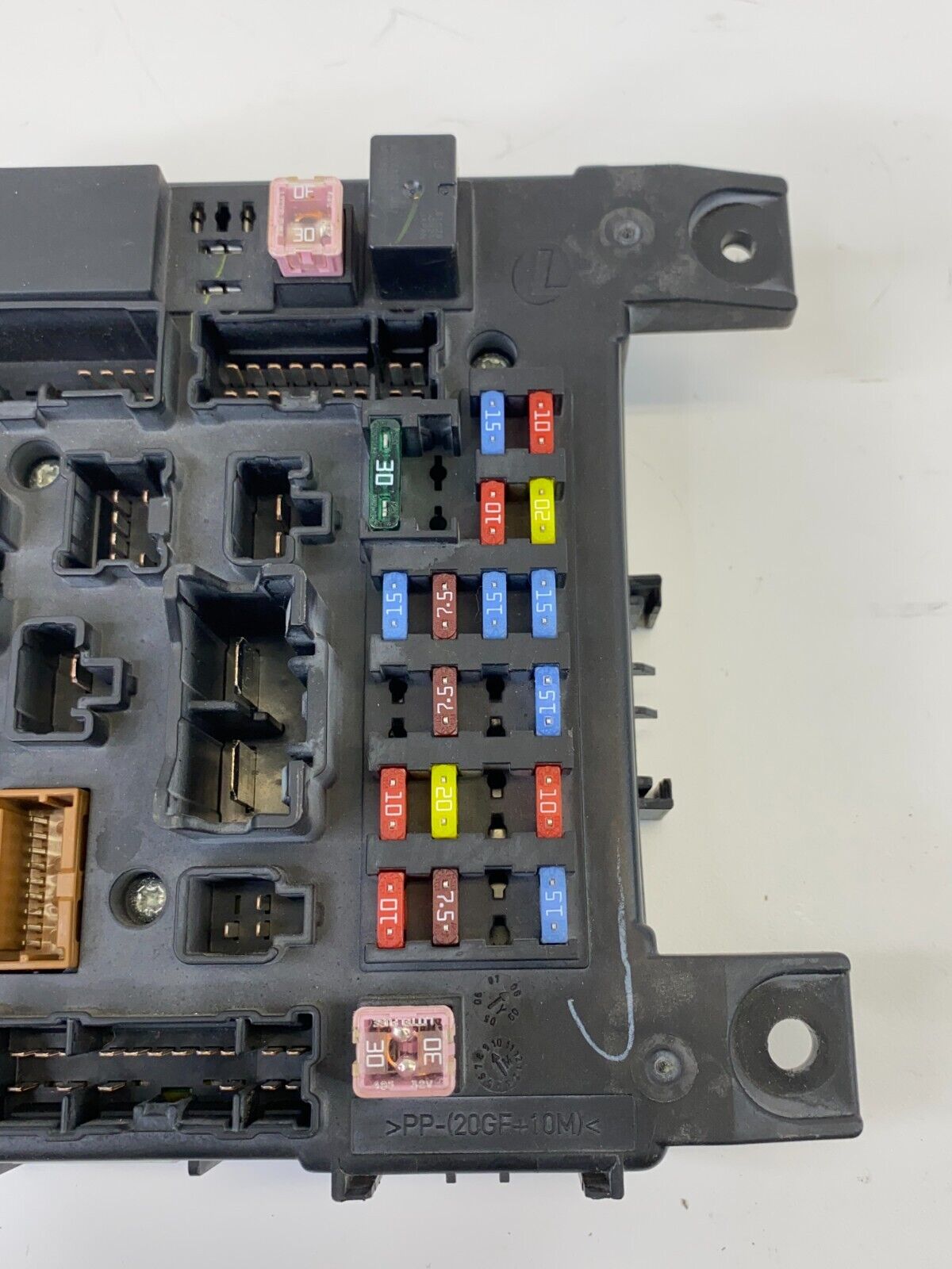 2009 2010 Mitsubishi Lancer A/T Body Fuse Box Relay Junction Block 8637A466