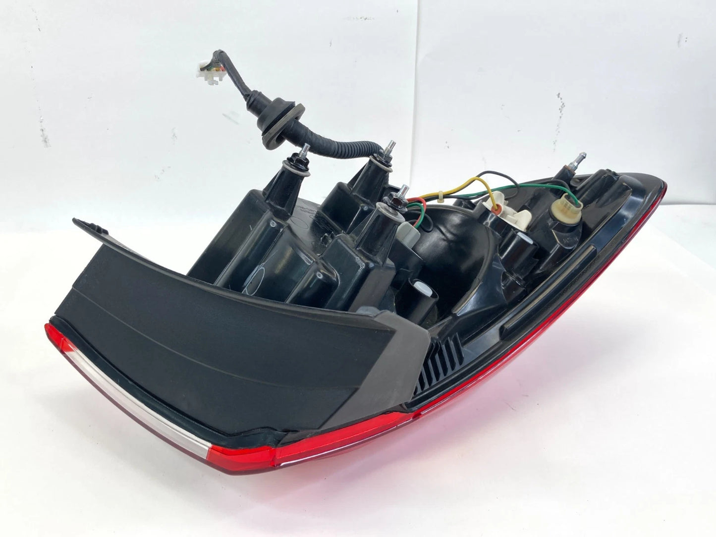 2010-2012 Hyundai Santa Fe Right Passenger Outer Tail Light Taillight 92402-0W5