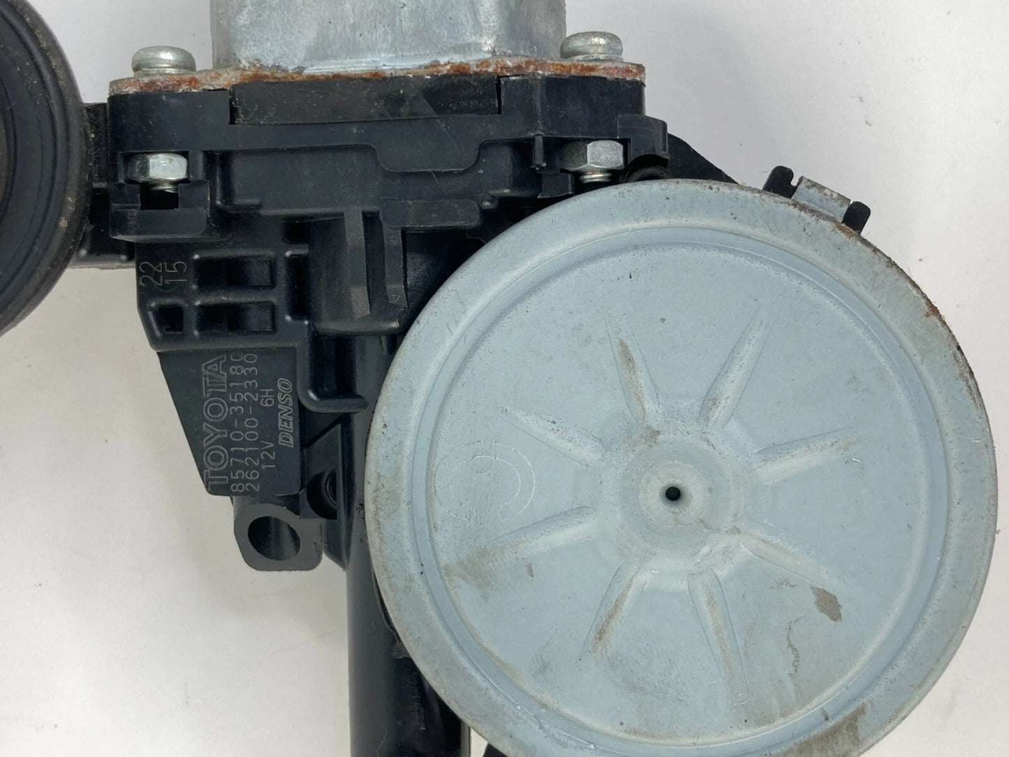 2004-2009 TOYOTA PRIUS REAR RIGHT SIDE DOOR WINDOW MOTOR 85710-35180 OEM