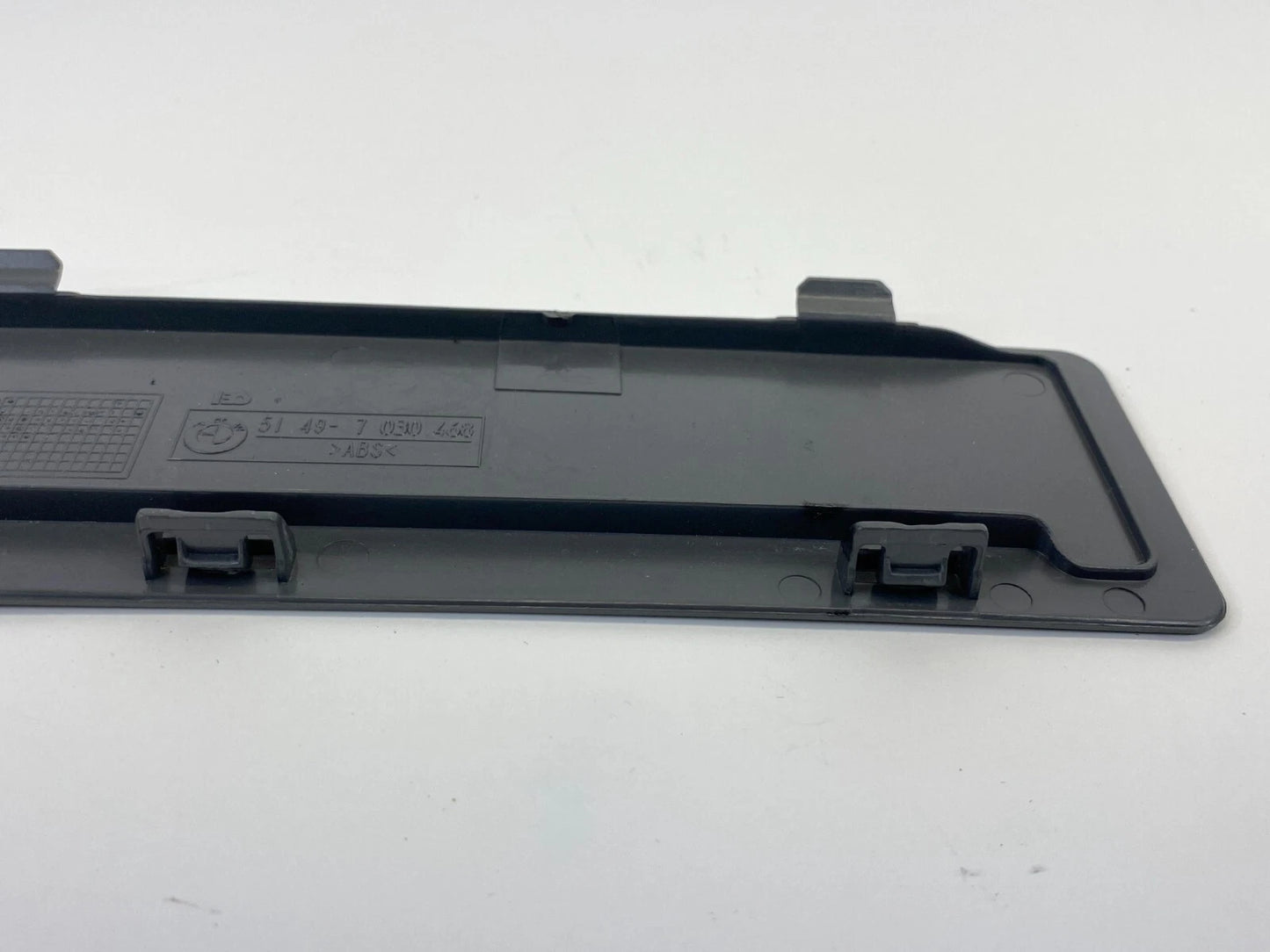 02-05 BMW 745I 745LI REAR TRUNK LID LIGHT ACCESS COVER BEZEL PANEL 51497030468