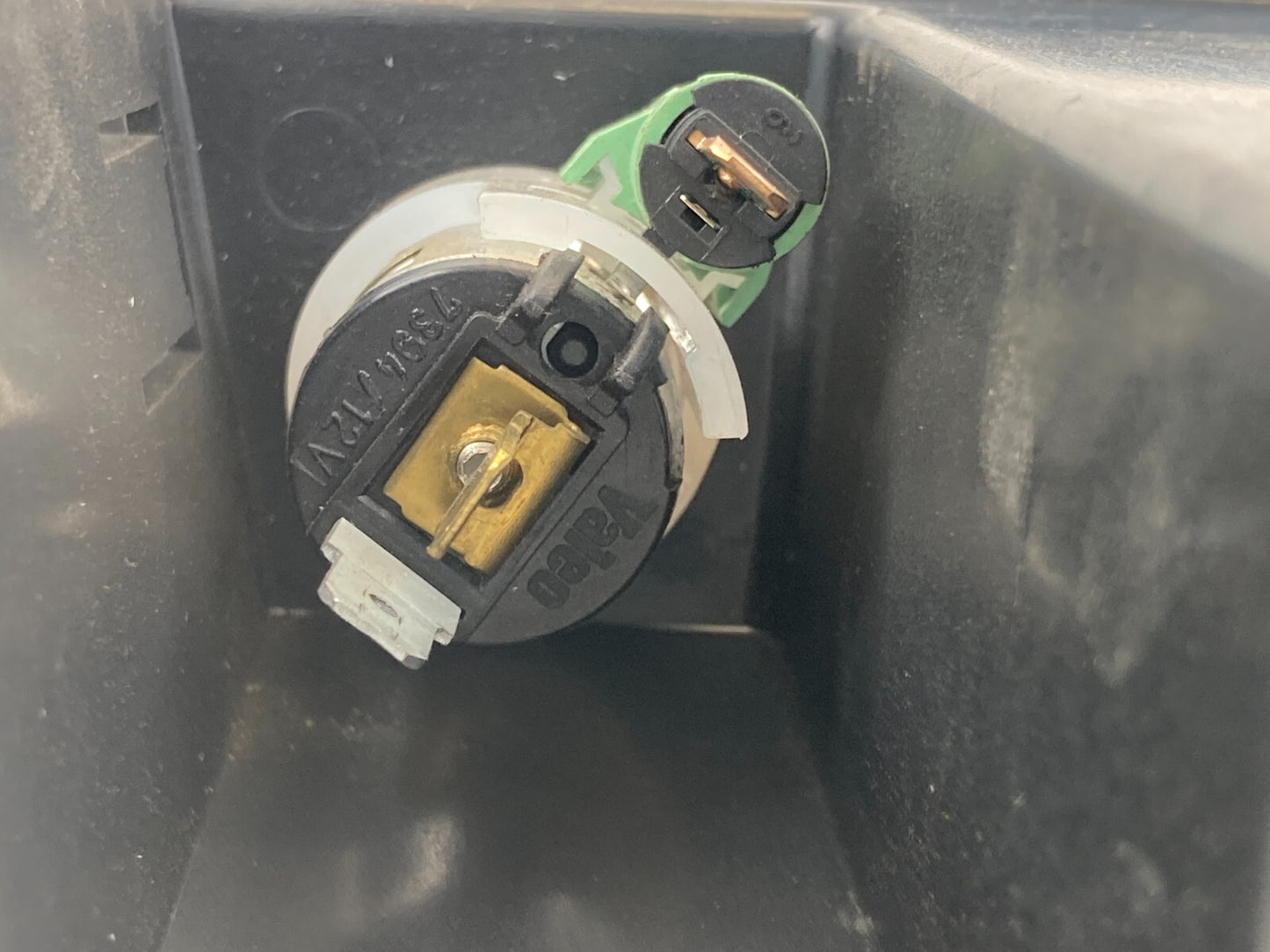 03-09 Saab 9-3 93 Center Console Plug Outlet & Storage Compartment 12806033 OEM