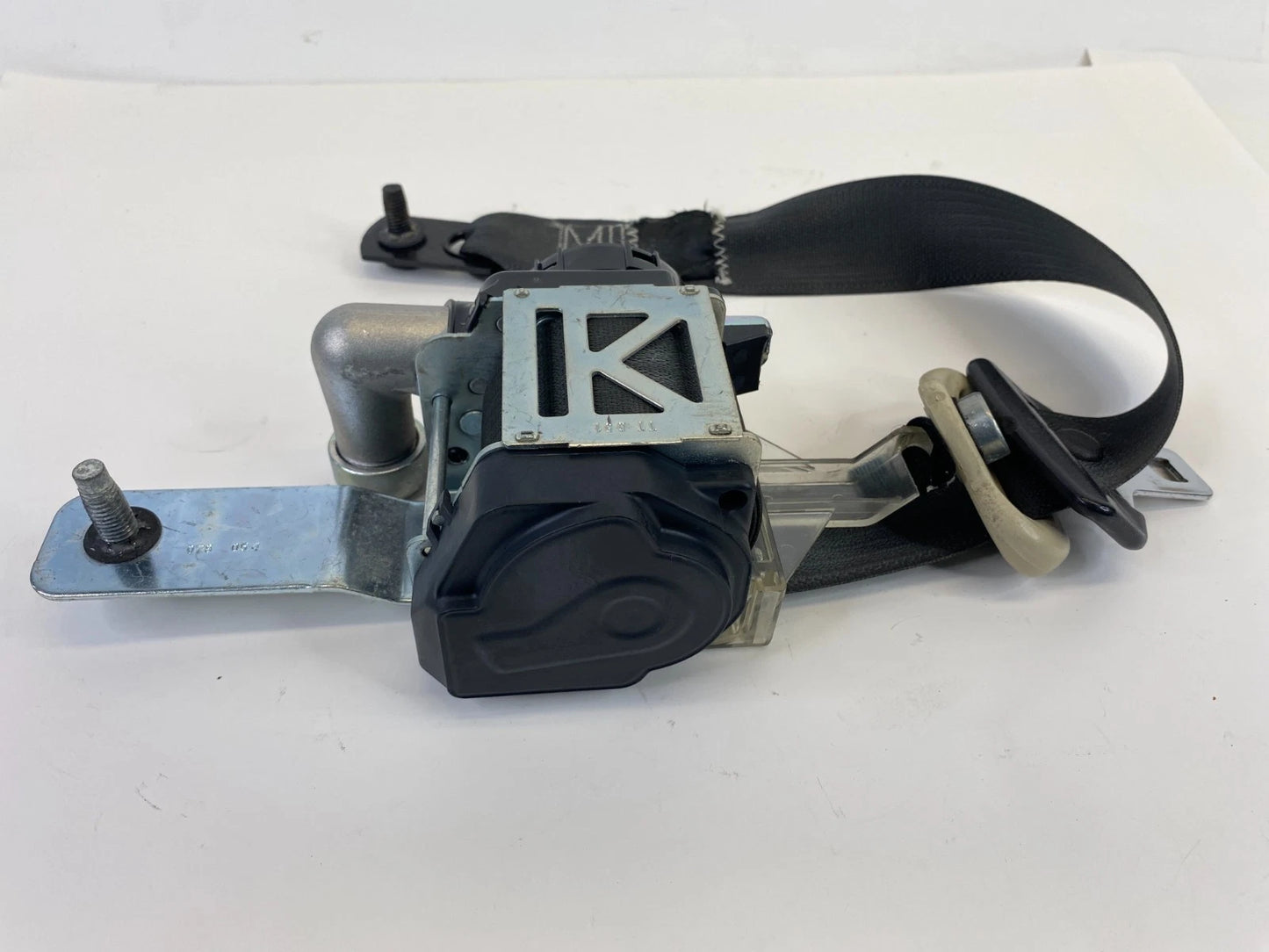 13-19 Ford Flex 13-19 Lincoln MKT Front Left Driver Side Seat Belt Retractor OEM