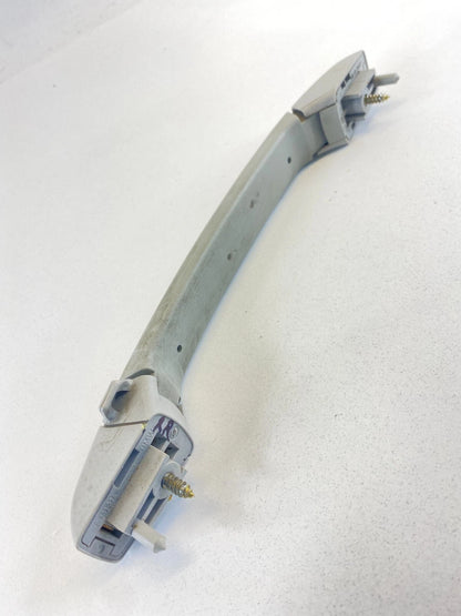 2001-2005 BMW 330XI REAR RIGHT SIDE INTERIOR ROOF GRIP GRAB BAR HANDLE 8-231-324