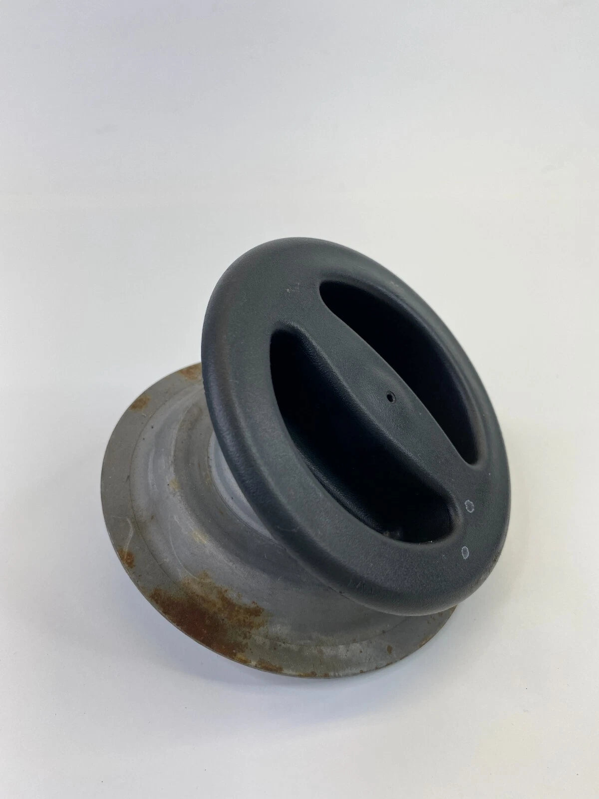 2005-2012 CHEVROLET EQUINOX SPARE TIRE LOCK DOWN HOLDER BOLT ASSEMBLY
