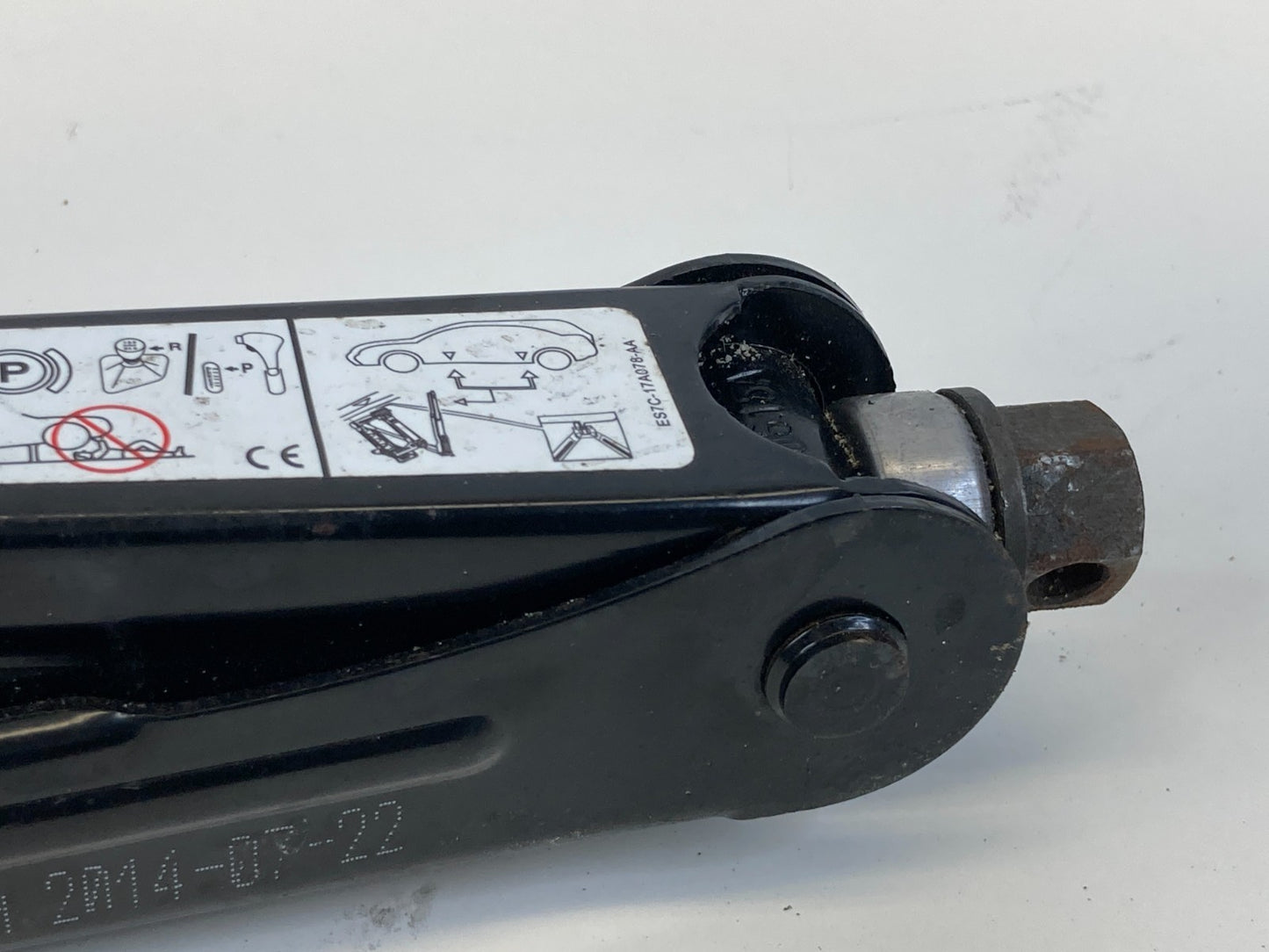 2014 2015 2016 2017 Ford Fusion Spare Tire Wheel Jack Lug Wrench Tool Kit OEM