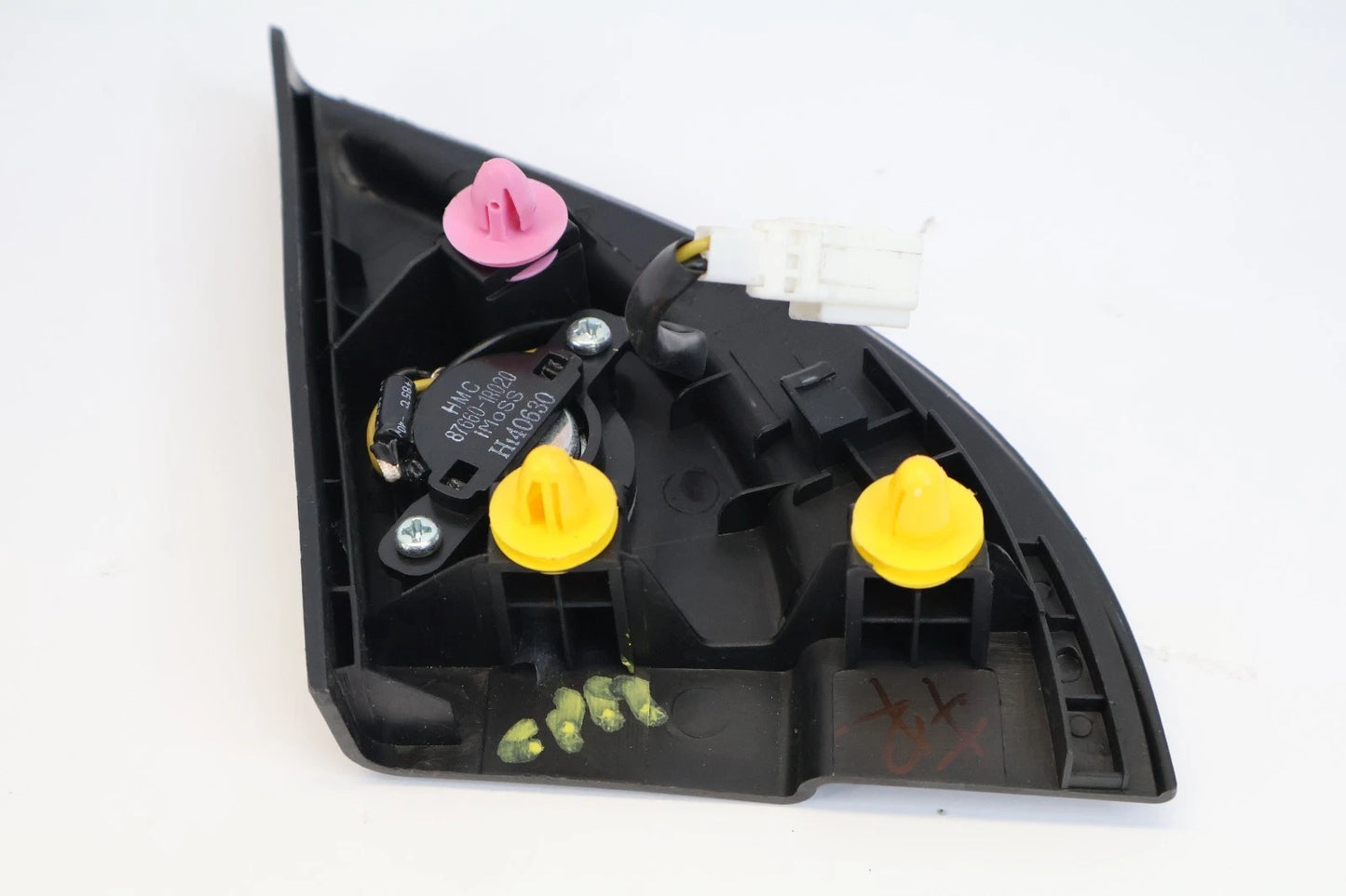 12-17 HYUNDAI ACCENT FRONT RH DOOR INNER CORNER COVER TRIM PANEL 876601R020 OEM