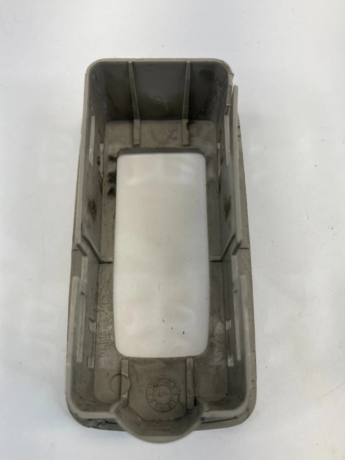 05 06 DODGE MAGNUM REAR RIGHT DOOR WINDOW SWITCH BEZEL TRIM COVER 95295B OEM