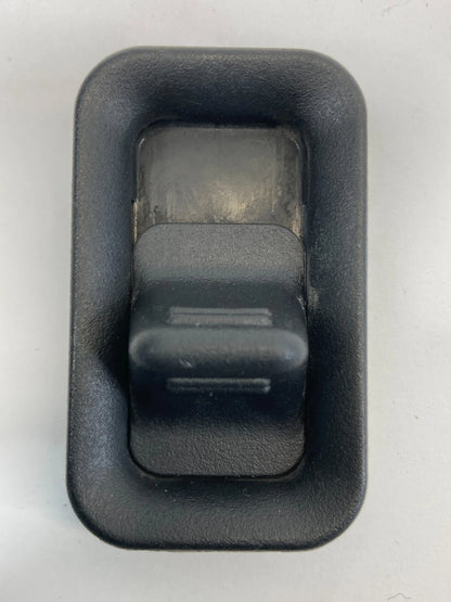 2000-2006 CHEVROLET TAHOE REAR LEFT SIDE DOOR LOCK CONTROL SWITCH 15172121 OEM