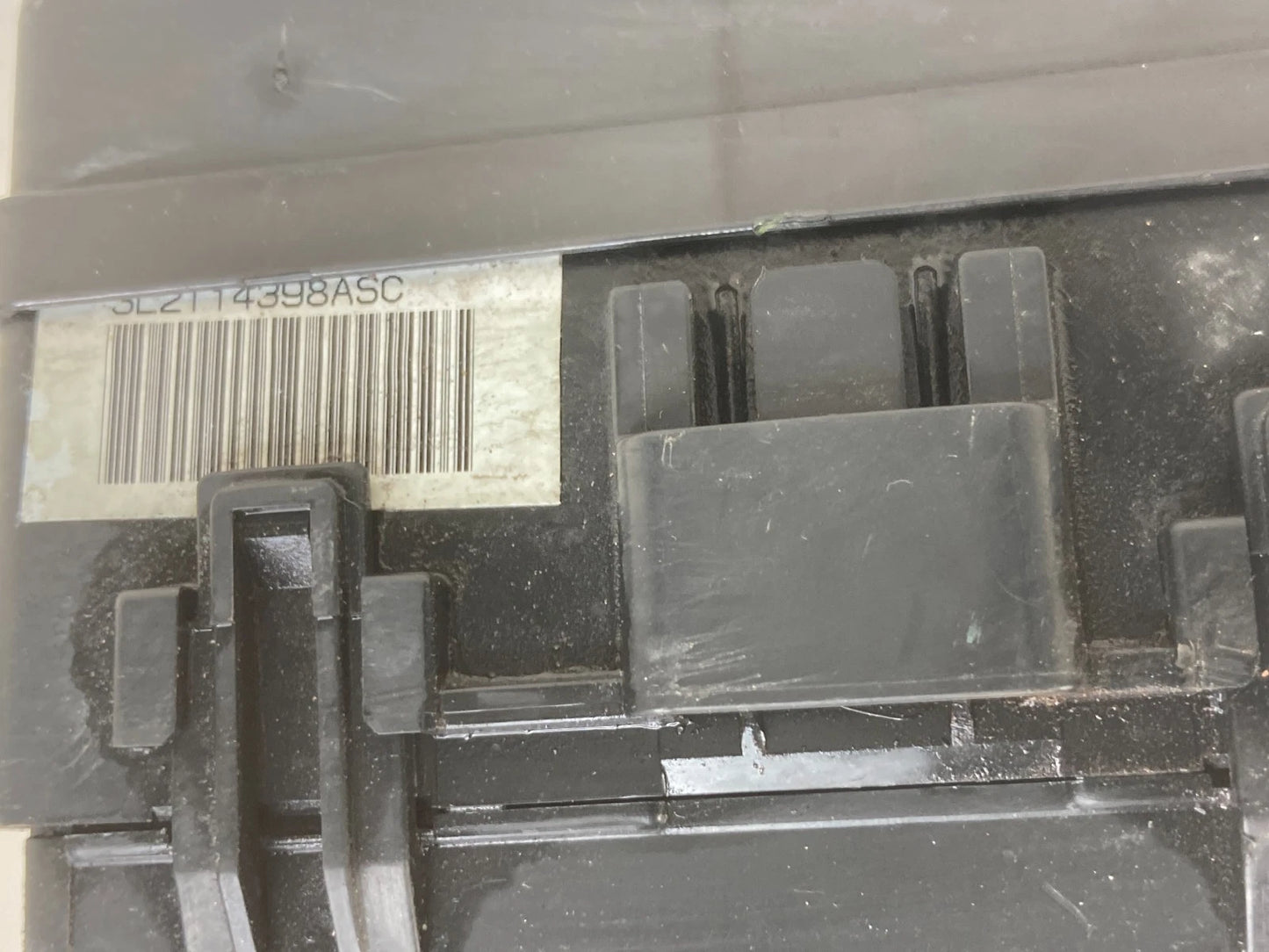 03-05 FORD EXPLORER SUV 4.6L ENGINE FUSE RELAY BOX BLOCK JUNCTION 3L2T-14398-ASC
