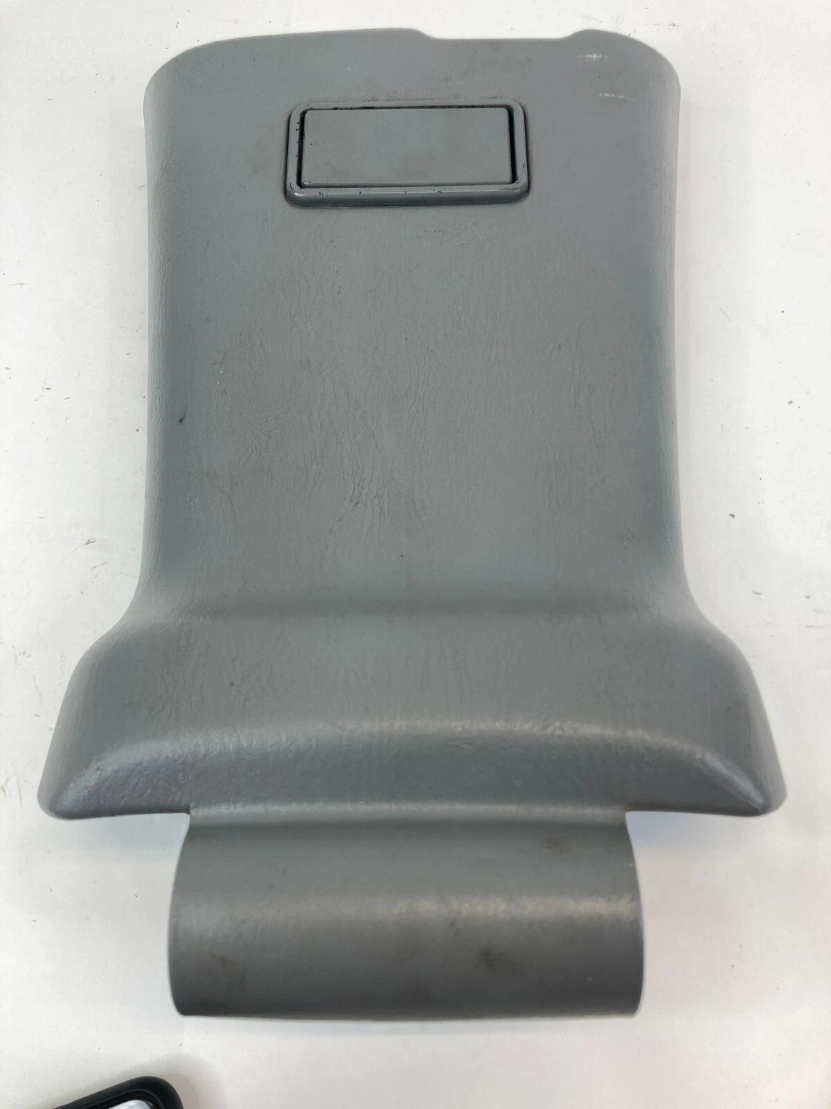 1999-2005 SUZUKI GRAND VITARA REAR CENTER CONSOLE TRIM COVER ASHTRAY GN321-01950