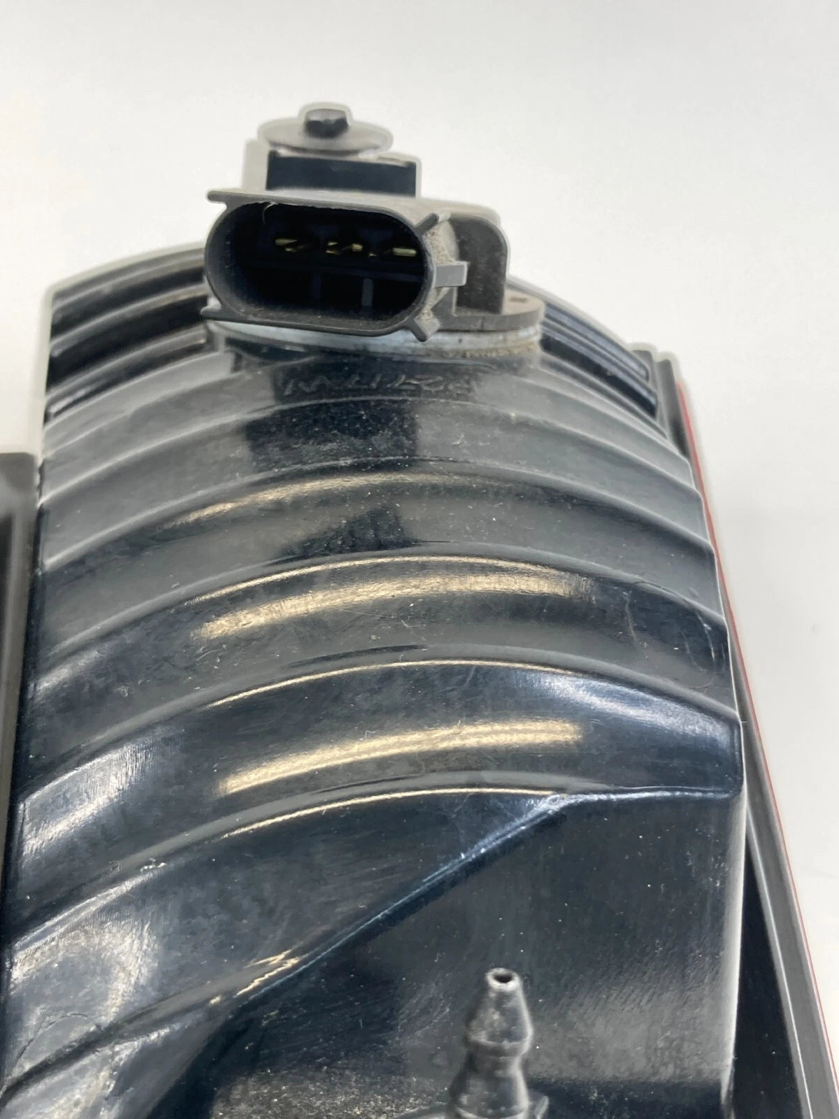2009-2020 DODGE JOURNEY RIGHT PASSENGER LIFTGATE MOUNTED TAIL LIGHT 0480636 OEM