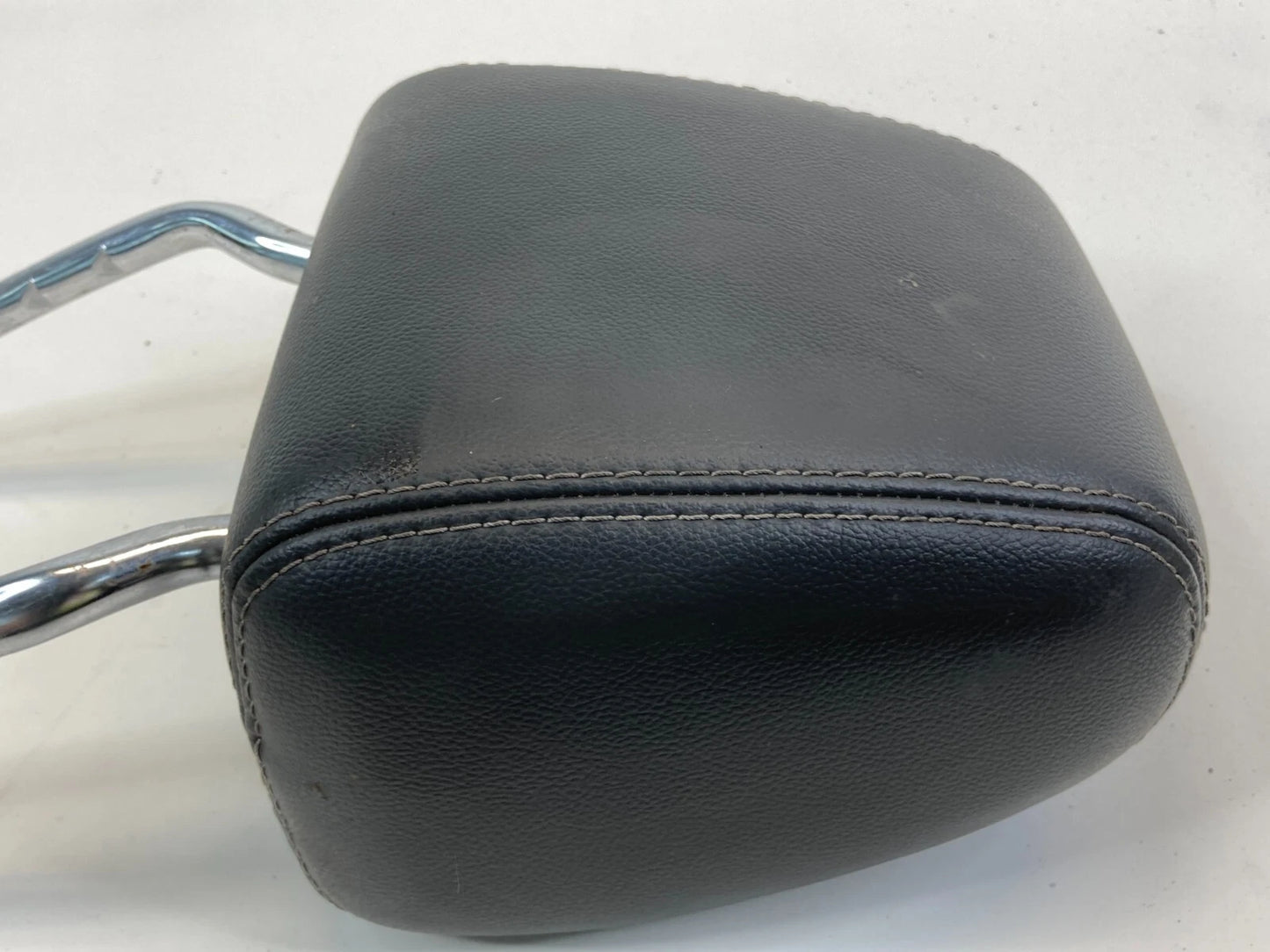 2012-2014 FORD FOCUS FRONT LEFT DRIVER SEAT HEADREST HEAD REST LEATHER BLACK
