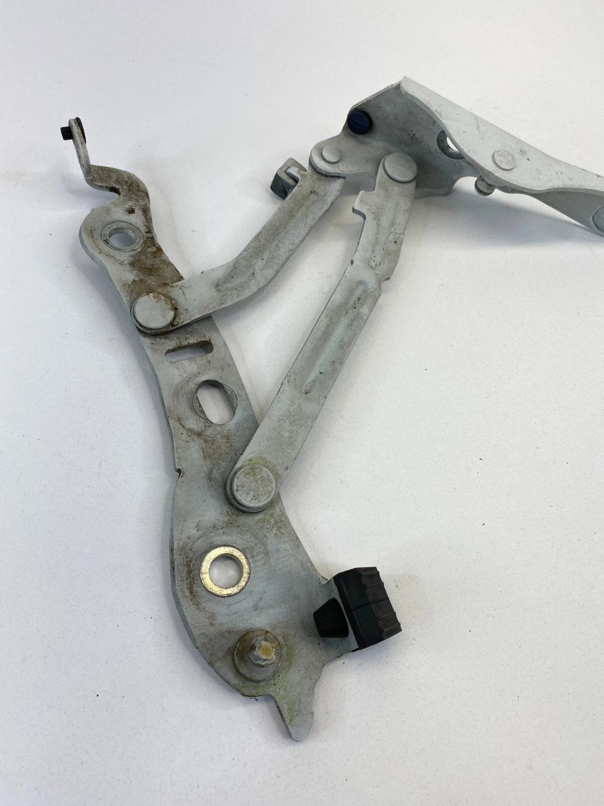 2001-2009 VOLVO S60 S 60 REAR RIGHT SIDE TRUNK TAILGATE TAIL GATE HINGE 30649609