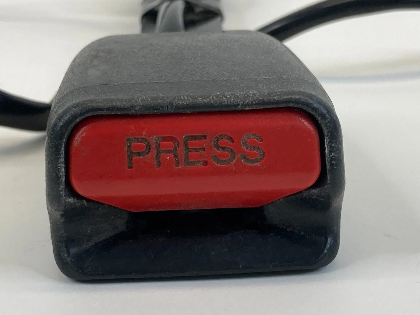 2013-2019 NISSAN SENTRA SEDAN FRONT DRIVER SIDE SEATBELT BUCKLE RECEIVER OEM