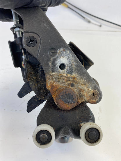 05 06 07 08 09 10 HONDA ODYSSEY REAR LEFT SIDE SLIDING DOOR LOWER ROLLER OEM