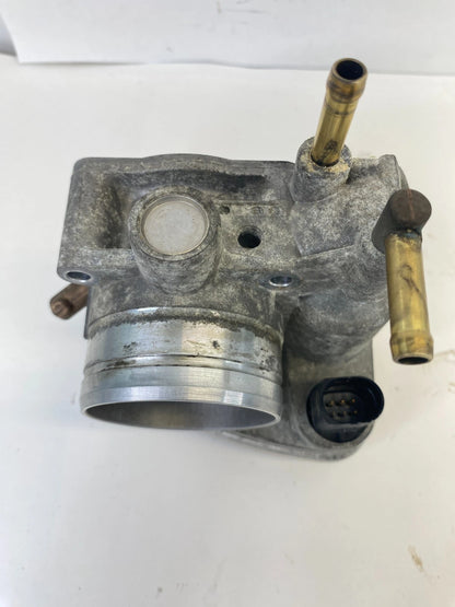 2004 2005 VW NEW BEETLE JETTA 2.0L THROTTLE BODY VALVE ASSY 06A-133-062-S OEM