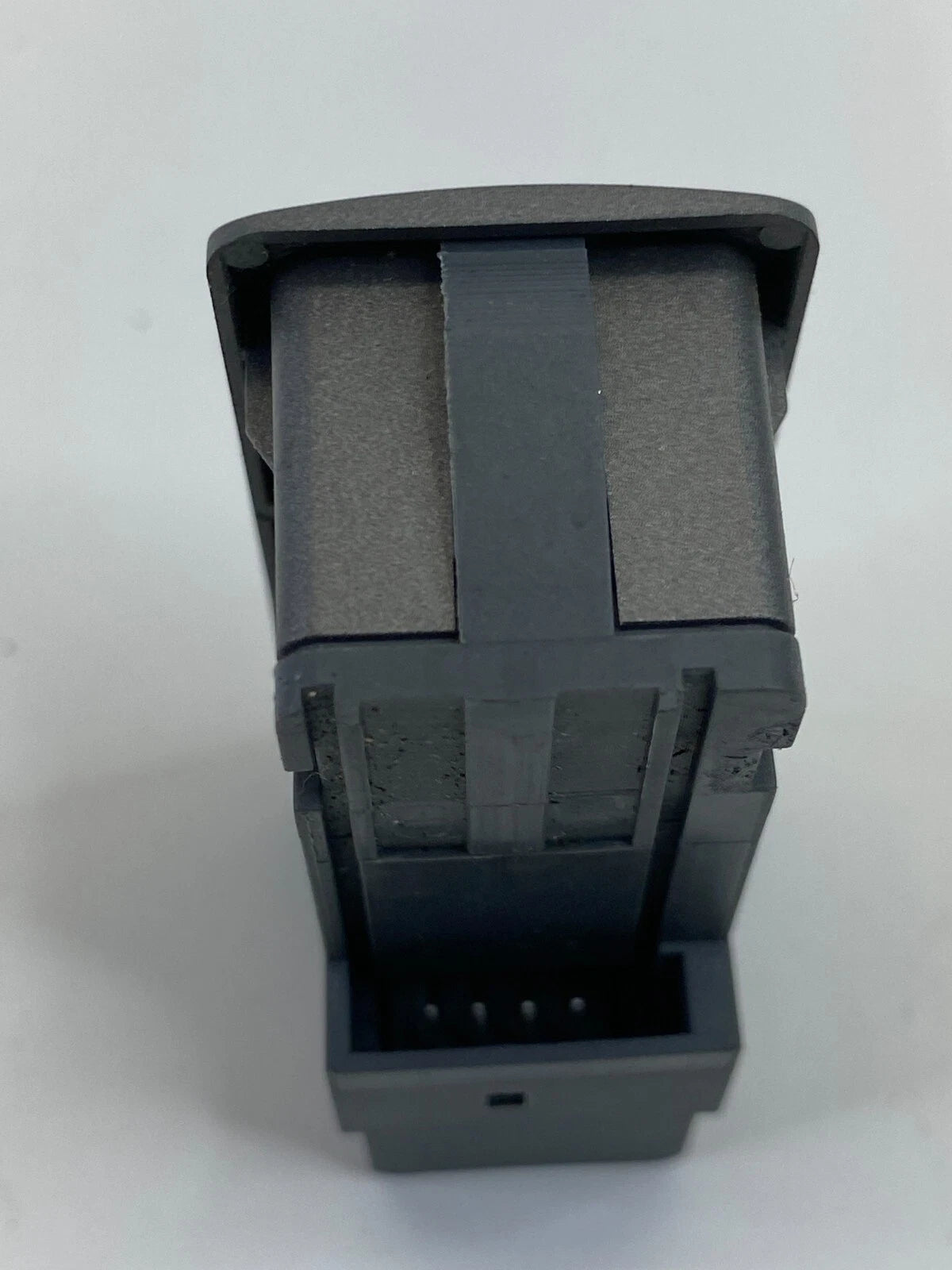 2002-2005 BMW 745I 745LI OVERHEAD SOS CALL SWITCH CONTROL BUTTON 692215402 OEM