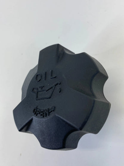 05 06 07 08 09 Hyundai Tucson 2.7L V6 Engine Oil Filler Cover Cap OEM