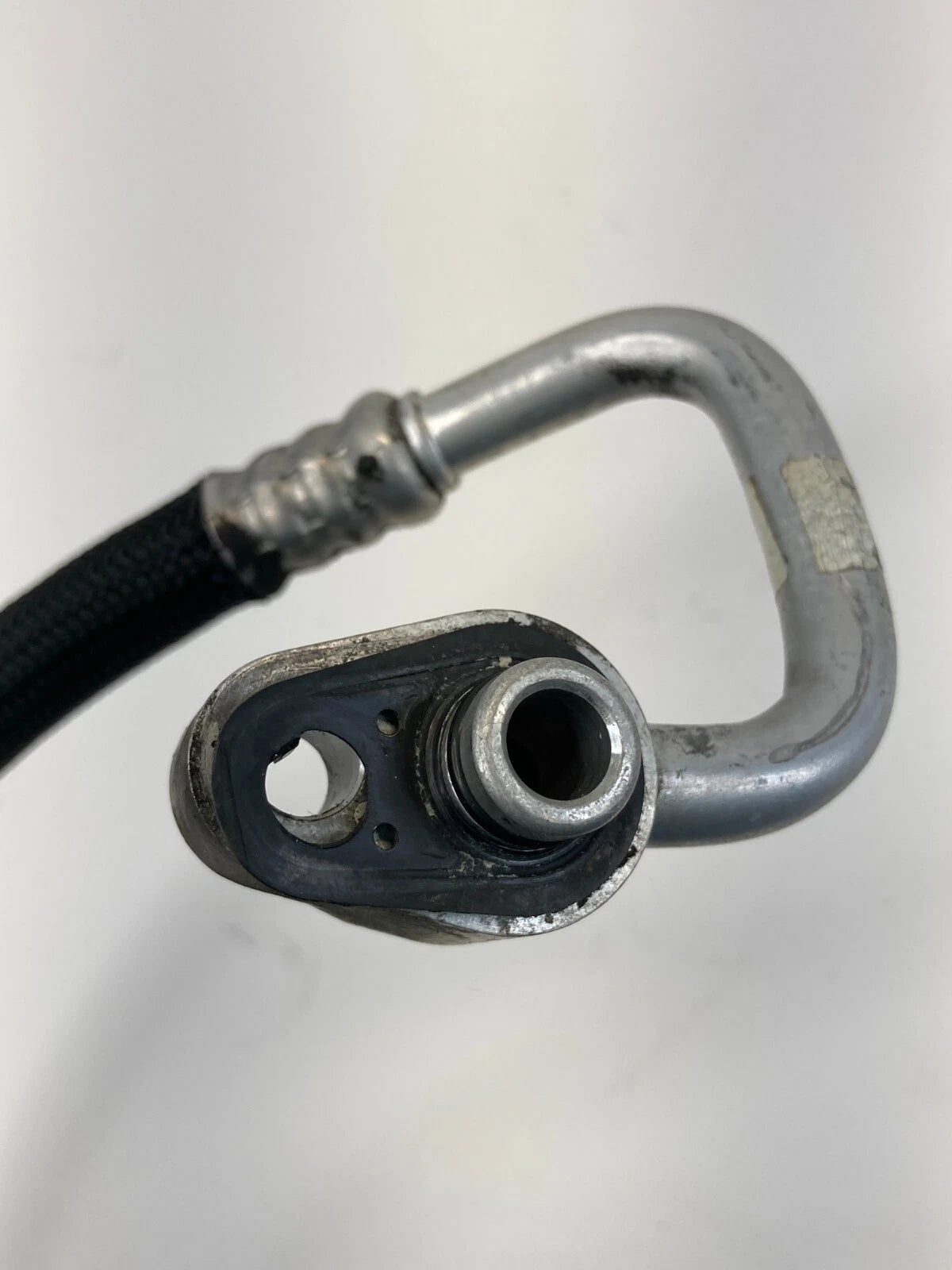 2008 2009 2010 CHRYSLER TOWN & COUNTRY A/C REFRIGERANT DISCHARGE HOSE LINE