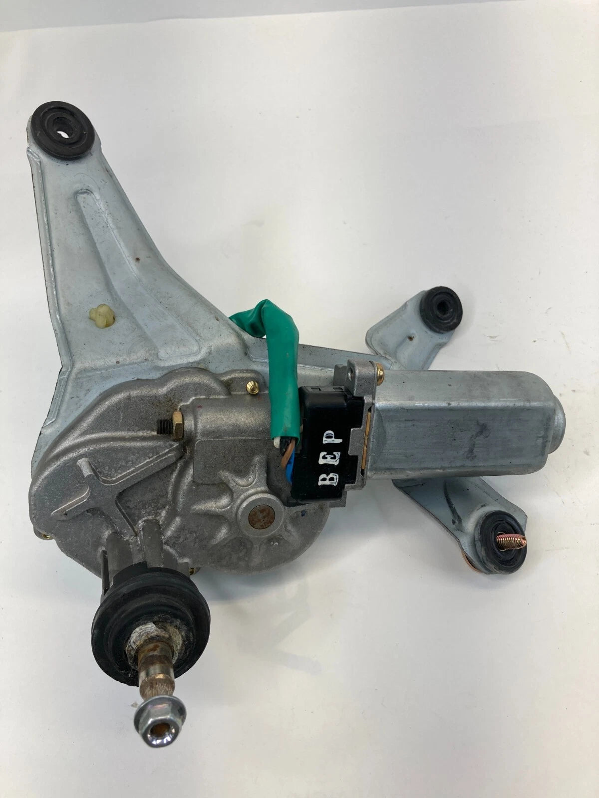 2007-2012 HYUNDAI SANTA FE SUV 3.3L REAR WINDSHIELD WIPER POWER MOTOR 987002B000