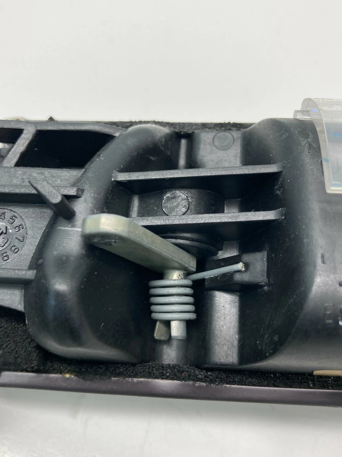 2002-2004 AUDI A6 FRONT RIGHT PASSENGER SIDE INSIDE INNER DOOR HANDLE W SPEAKER