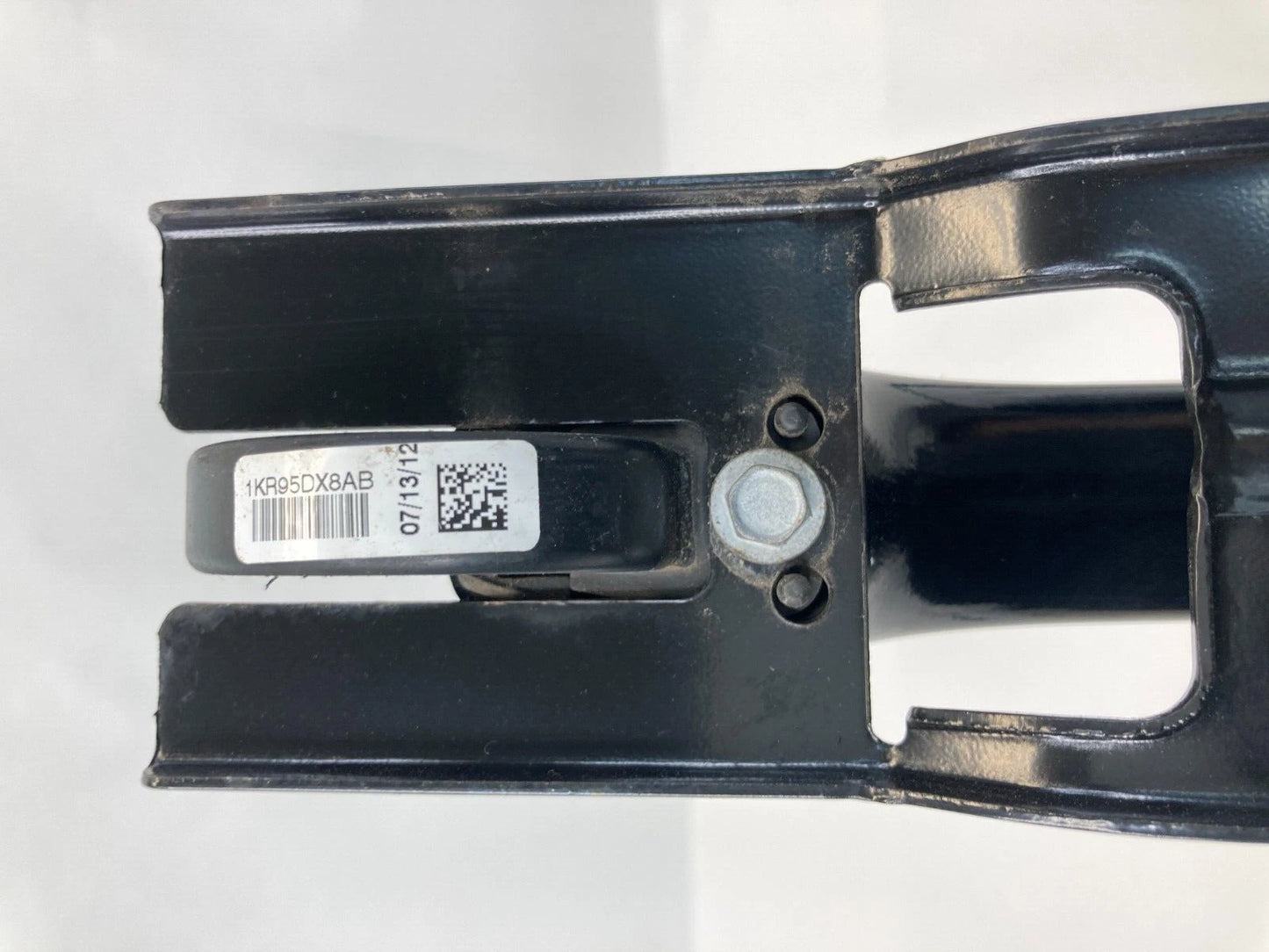 2011-2014 DODGE AVENGER FRONT LEFT DRIVER SIDE EXTERIOR DOOR HANDLE ASSEMBLY OEM