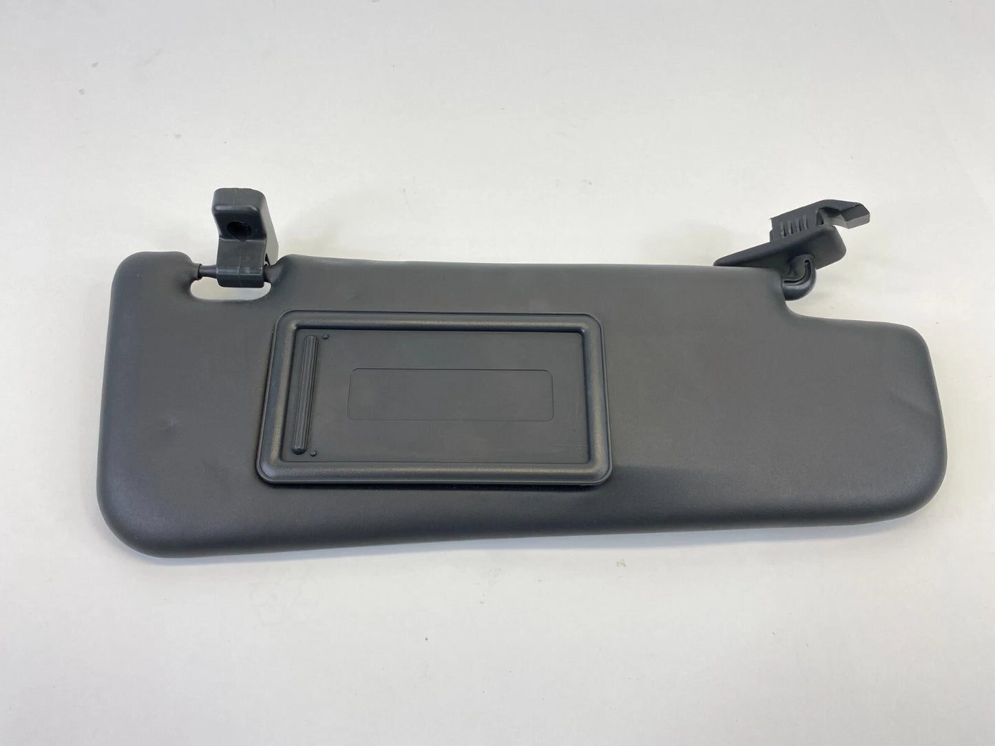 2012-2016 FIAT 500 HATCHBACK FRONT RIGHT PASSENGER SIDE SUNVISOR SUN VISOR OEM