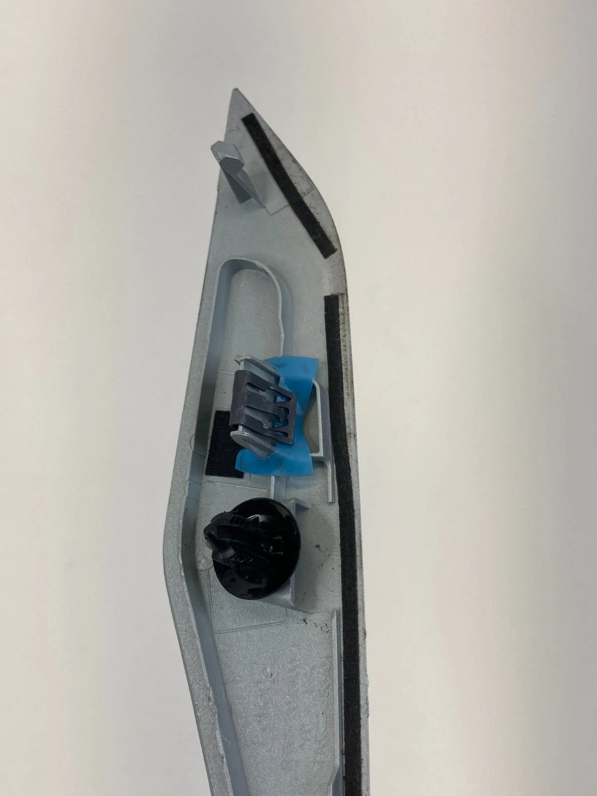 13-15 FORD EXPLORER INTERCEPTOR UTILITY RIGHT SIDE CENTER DASH MOLDING BEZEL OEM