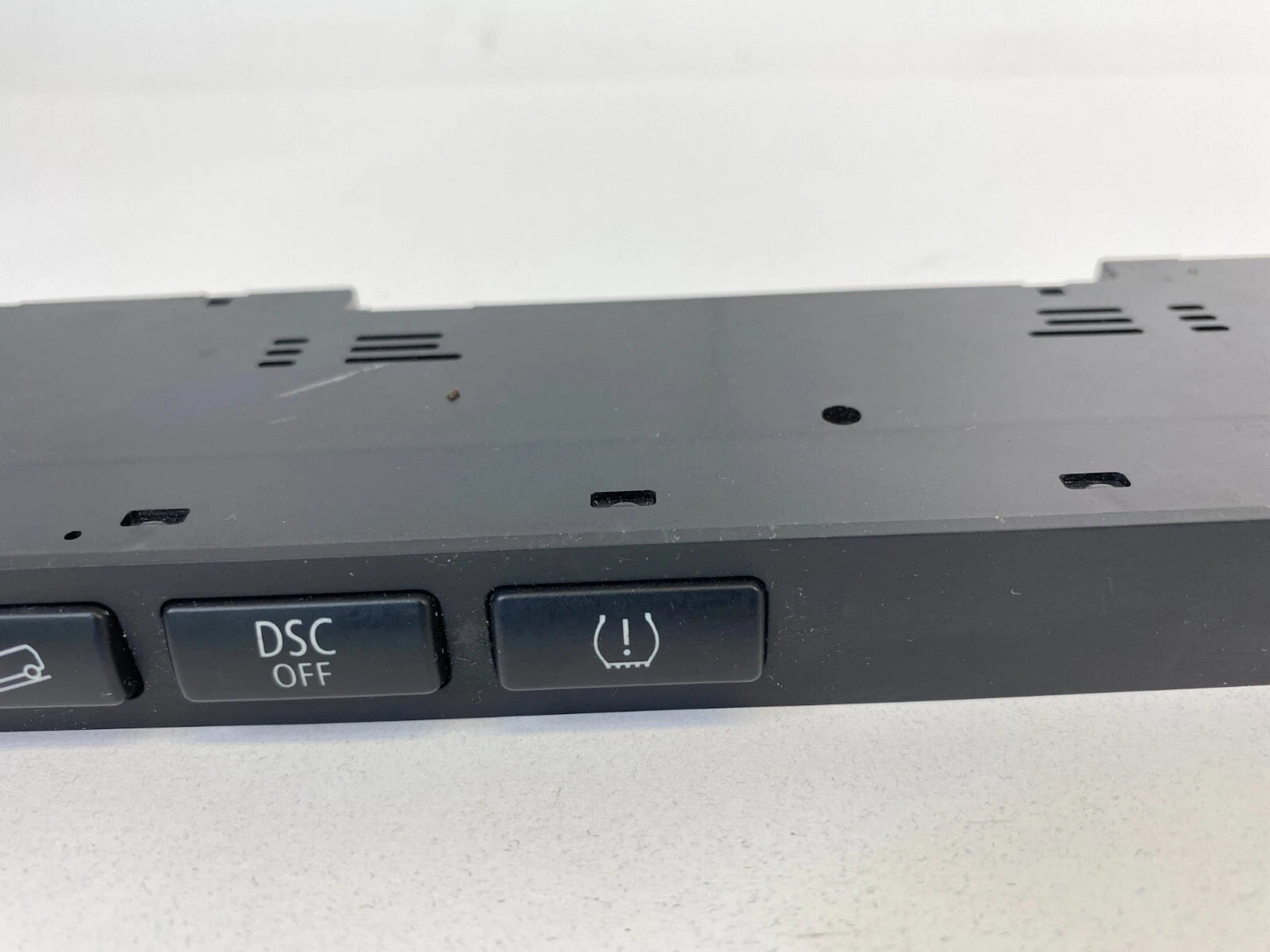 2004-2006 BMW X3 CENTER CONSOLE PANEL MULTI CONTROL SWITCHS BUTTONS 61313415618