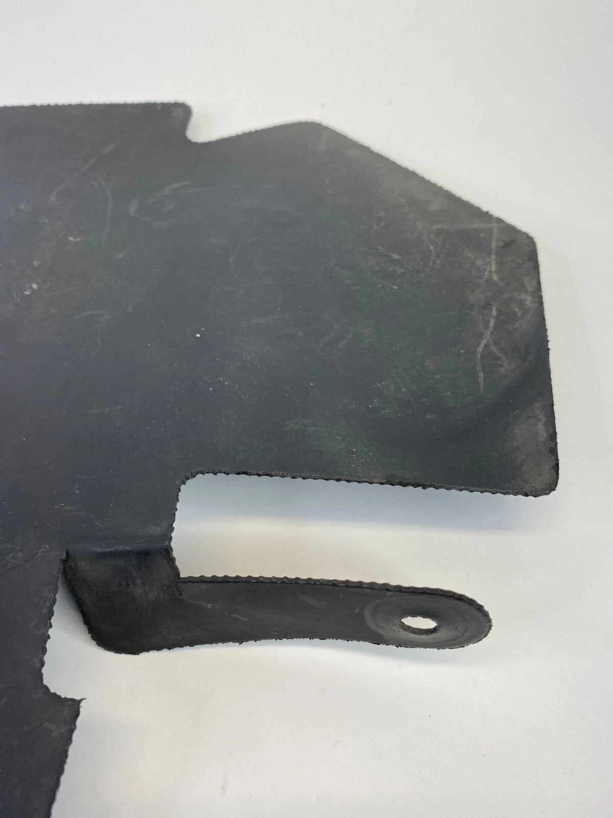 2013-2016 FORD ESCAPE FRONT LEFT DRIVER SIDE AIR SHIELD DEFLECTOR TRIM OEM