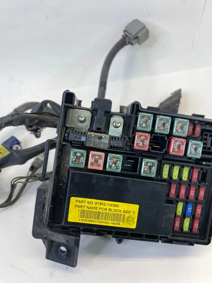 2016 2017 KIA RIO ENGINE ROOM FUSE RELAY BOX UNIT ASSEMBLY 91952-1W330 OEM