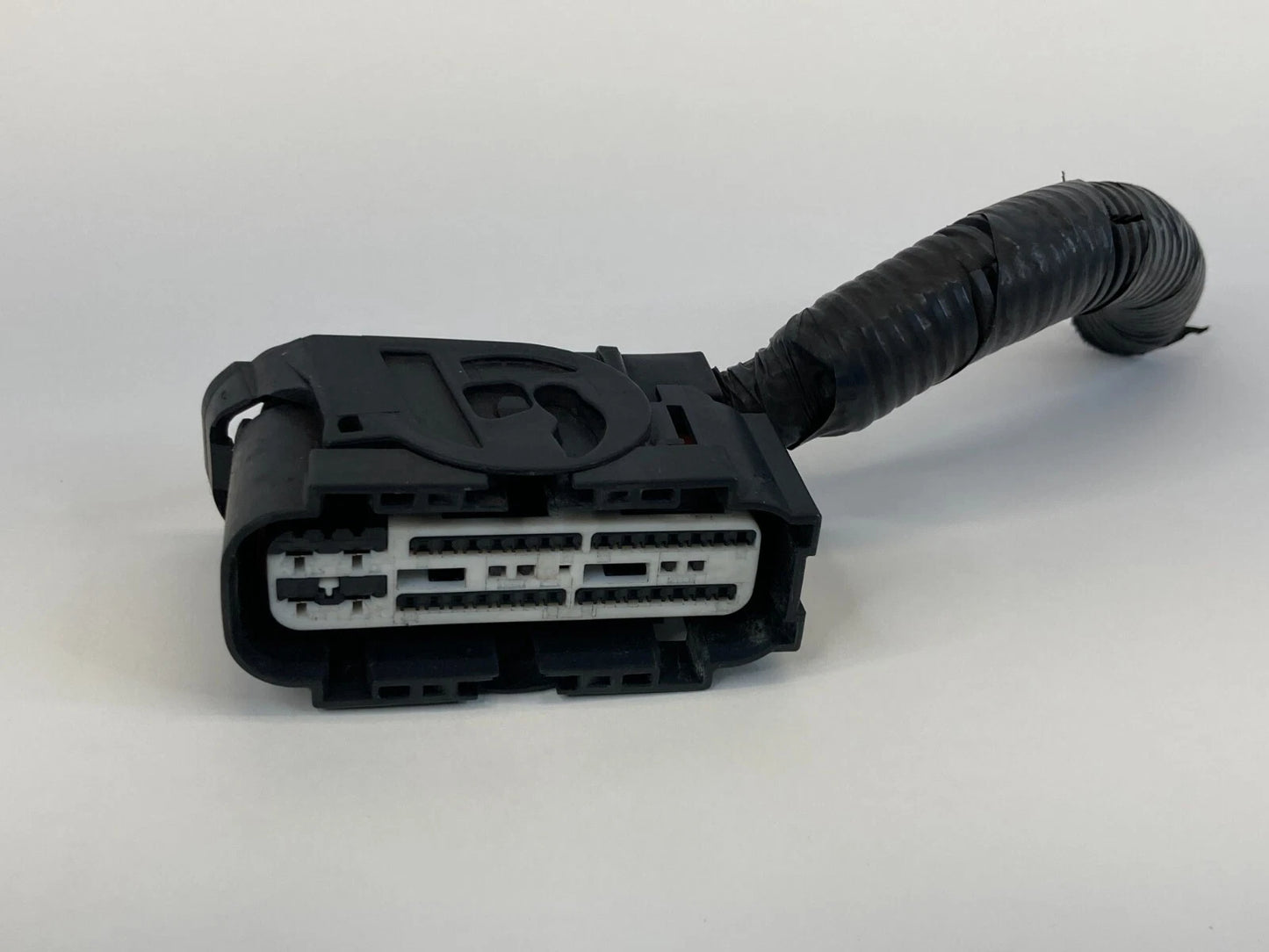 08-12 NISSAN ROGUE AWD 2.5L L4 AT ABS ANTI LOCK BRAKE PUMP CONNECTOR PLUG OEM