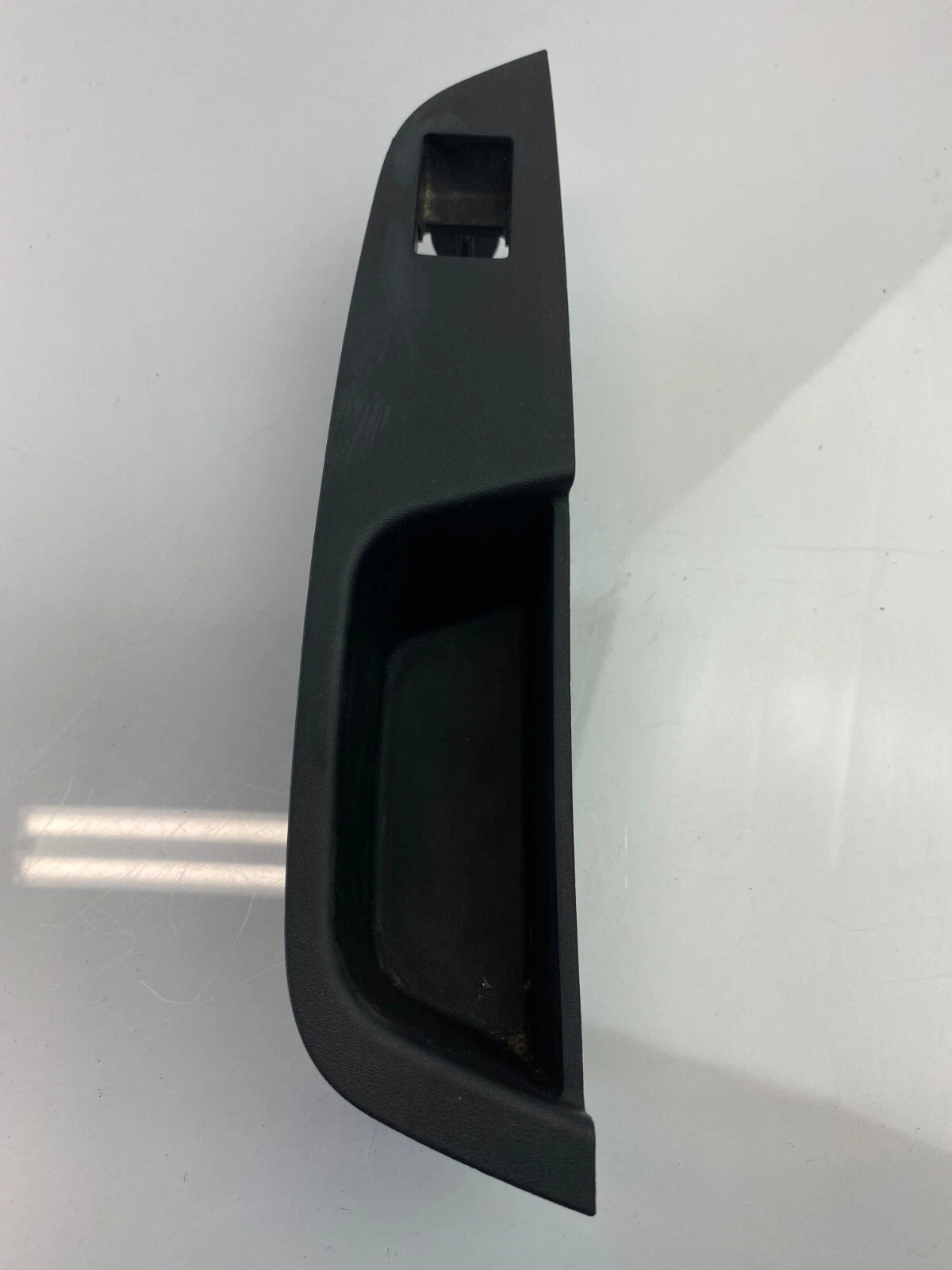 10-17 CHEVROLET EQUINOX REAR RIGHT SIDE DOOR WINDOW SWITCH COVER BEZEL AKE21347