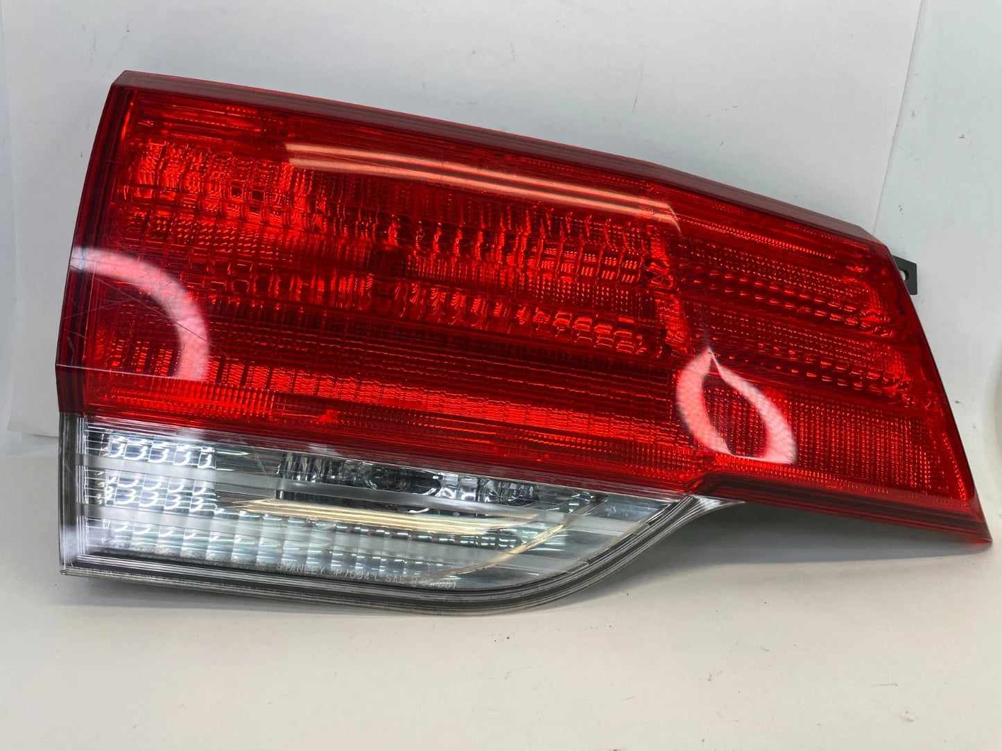 2005-2007 HONDA ODYSSEY LX LEFT DRIVER SIDE INNER TAIL LIGHT REAR LAMP OEM