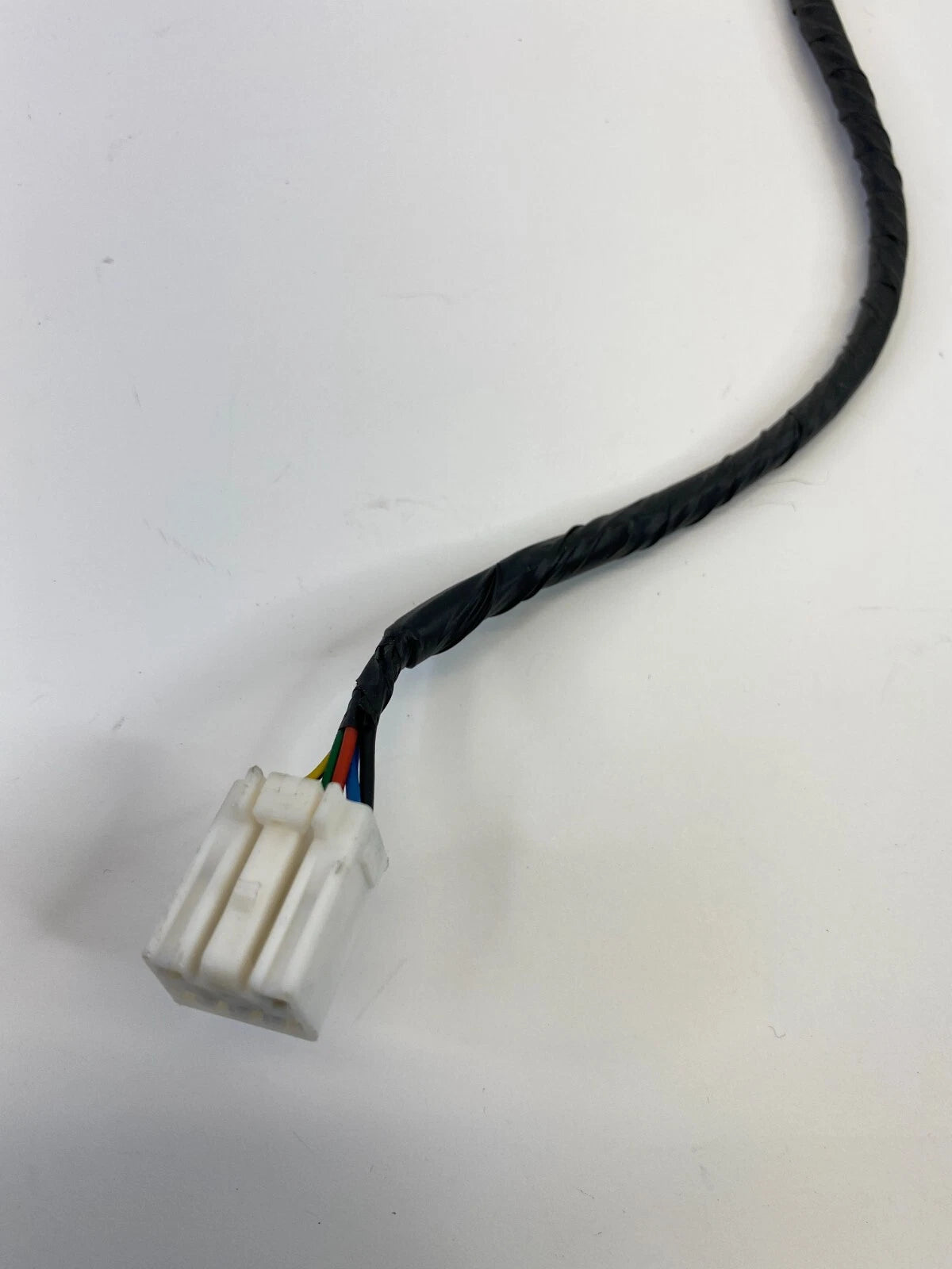 2012-2014 HYUNDAI ACCENT SEDAN REAR RIGHT SIDE TAIL LIGHT WIRE PLUG CONNECTOR